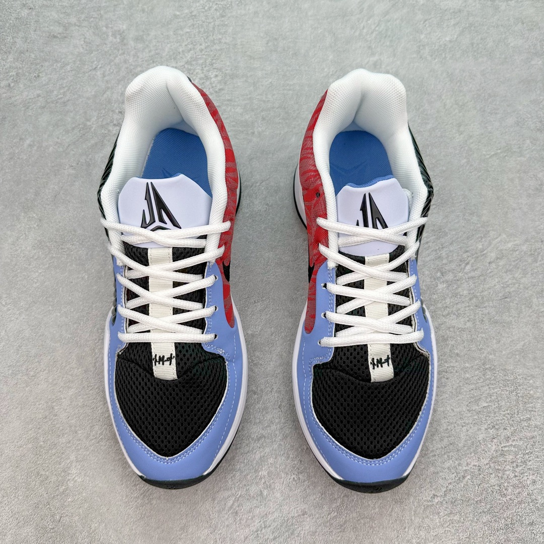 图片[2]-NK JA 1 莫兰特二代实战篮球鞋 JA2的设计语言并未发生翻天覆地的变化，但却在细节上做足了功夫。鞋面采用的大面积皮质材料，不仅提升了整体的质感，还为这双2代注入了浓郁的复古气息。环绕Swoosh标志的涟漪纹理，成为了JA2最吸引眼球的特征之一，犹如水面上轻轻荡漾的波纹，寓意着莫兰特在篮球场上的灵动与变幻。而后跟处保留的经典12：AM字样，搭配下方如贝壳般的线条设计，既是对一代的致敬，也是对未来的展望。这些细节无一不在诉说着，这不仅仅是一双篮球鞋，它是莫兰特篮球哲学的体现，是他在篮球之路上每一步的见证。尺码：40 40.5 41 42 42.5 43 44 44.5 45 46-选品中心