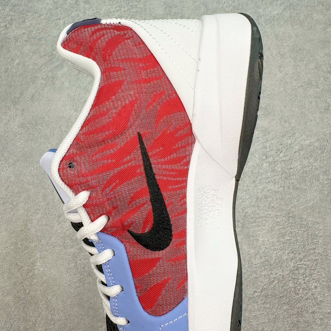 图片[7]-NK JA 1 莫兰特二代实战篮球鞋 JA2的设计语言并未发生翻天覆地的变化，但却在细节上做足了功夫。鞋面采用的大面积皮质材料，不仅提升了整体的质感，还为这双2代注入了浓郁的复古气息。环绕Swoosh标志的涟漪纹理，成为了JA2最吸引眼球的特征之一，犹如水面上轻轻荡漾的波纹，寓意着莫兰特在篮球场上的灵动与变幻。而后跟处保留的经典12：AM字样，搭配下方如贝壳般的线条设计，既是对一代的致敬，也是对未来的展望。这些细节无一不在诉说着，这不仅仅是一双篮球鞋，它是莫兰特篮球哲学的体现，是他在篮球之路上每一步的见证。尺码：40 40.5 41 42 42.5 43 44 44.5 45 46-选品中心