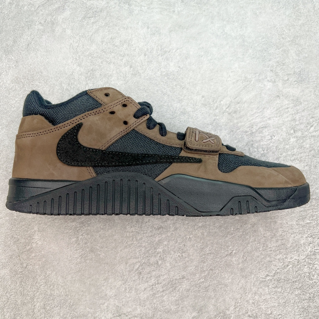 ＃Y3纯原 Travis Scott x Jordan AJ Cut The Check TS倒钩联名魔术贴篮球鞋 黑棕 FZ8117-204 注意默认配原盒盒子配套布袋不用加钱 退货丢失扣30元 原厂全套原楦原纸板冲刀磨具开发 原厂皮料加持 原厂港宝加持定型后跟R度完美 同源原厂电绣 鬼脸飞翼针数密度立体效果一致 百分百一致原鞋 原厂拉帮工艺 针距密度一致 后跟弧度收口自然不对折 极致一眼正品既视感 进口玻璃冲刀皮料裁剪零毛边 全鞋电脑针车工艺 品控清洁度最高QC检验标准 免检产品 原厂订购鞋盒、布袋、鞋标、防尘纸、鞋撑、鞋带 追求极致的原厂味道 配色方面采用白色为基础 搭配棕色框架呈现 完美还原了初代倒钩的配色设计 细节方面 标志性的反钩Swoosh采用米色点缀 鞋面还带有特殊的魔术贴细节 此外在鞋舌、后跟部分均带有Cactus Jack厂牌Logo 彰显鞋款特殊身份 尺码：36 36.5 37.5 38 38.5 39 40 40.5 41 42 42.5 43 44 44.5 45 46 47.5 48.5-选品中心