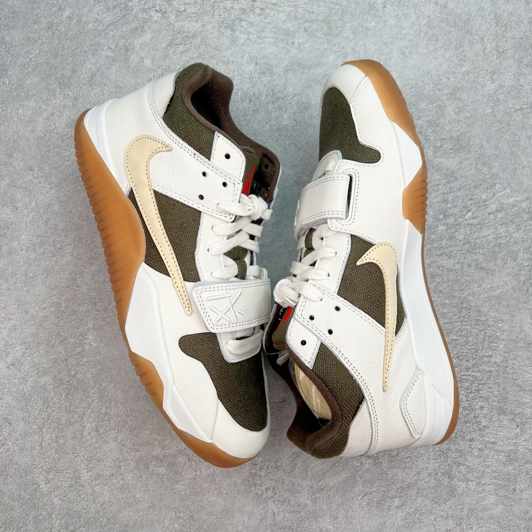 图片[3]-＃Y3纯原 Travis Scott x Jordan AJ Cut The Check TS倒钩联名魔术贴篮球鞋 军绿白 FZ8117-100 注意默认配原盒盒子配套布袋不用加钱 退货丢失扣30元 原厂全套原楦原纸板冲刀磨具开发 原厂皮料加持 原厂港宝加持定型后跟R度完美 同源原厂电绣 鬼脸飞翼针数密度立体效果一致 百分百一致原鞋 原厂拉帮工艺 针距密度一致 后跟弧度收口自然不对折 极致一眼正品既视感 进口玻璃冲刀皮料裁剪零毛边 全鞋电脑针车工艺 品控清洁度最高QC检验标准 免检产品 原厂订购鞋盒、布袋、鞋标、防尘纸、鞋撑、鞋带 追求极致的原厂味道 配色方面采用白色为基础 搭配棕色框架呈现 完美还原了初代倒钩的配色设计 细节方面 标志性的反钩Swoosh采用米色点缀 鞋面还带有特殊的魔术贴细节 此外在鞋舌、后跟部分均带有Cactus Jack厂牌Logo 彰显鞋款特殊身份 尺码：36 36.5 37.5 38 38.5 39 40 40.5 41 42 42.5 43 44 44.5 45 46 47.5 48.5-选品中心