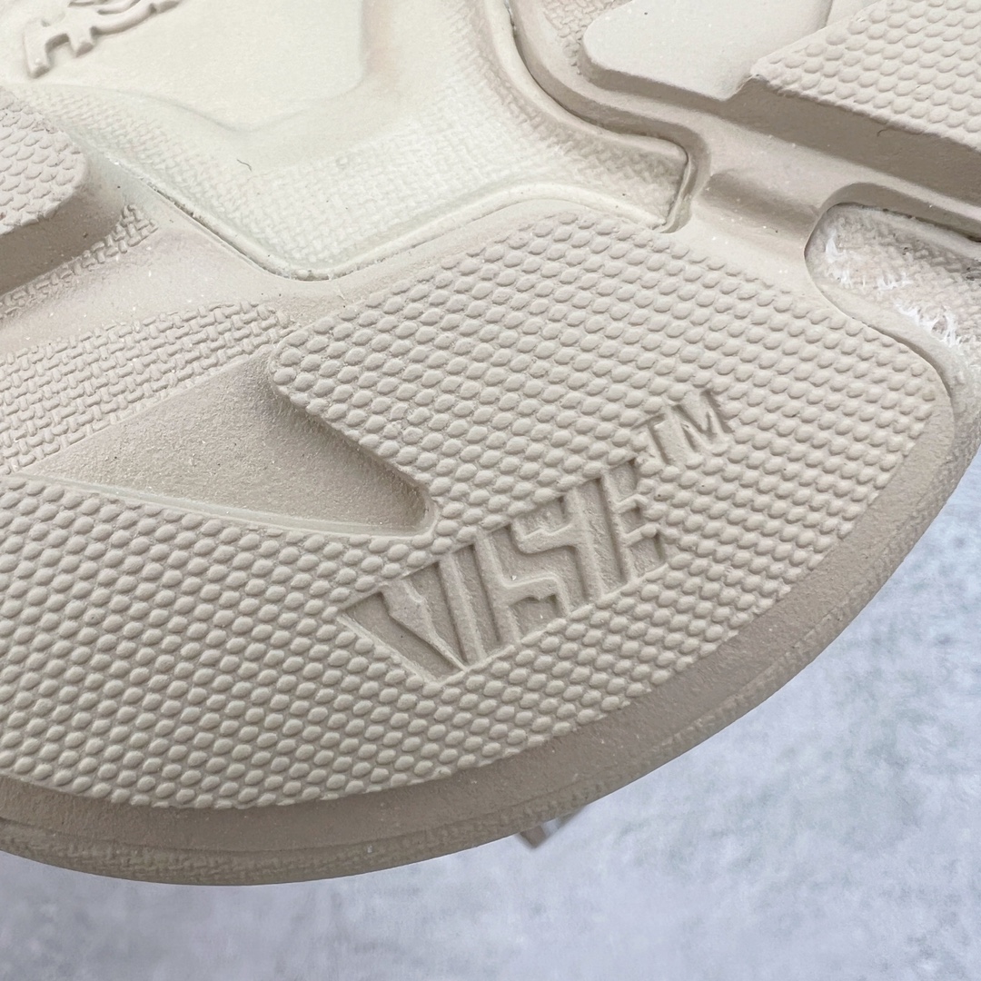 图片[10]-＃HK纯原 HOKA One One Hopara Sandals 霍帕拉系列水路两用溯溪涉水休闲户外露营凉鞋 作为先锋品牌的 HOKA ONE ONE总是以独特的方式 HOPA RA是一款溯溪鞋 又名排水鞋 可长期用于涉水和溯溪 保护脚底和脚趾的安全和舒适 鞋面材料速干 透气 耐磨 鞋底防滑 耐磨 抓地能力强 出于安全考虑 设计要求较高 涉水溯溪过程中 水 泥沙 可以直接从鞋内大孔排出 细纹鞋底使在岩石上抓地能力强 避免打滑 而上路后 鞋面具有快干透气等优点 尺码：36 36.5 37.5 38 39 40 40.5 41 42 42.5 43 44 45-选品中心