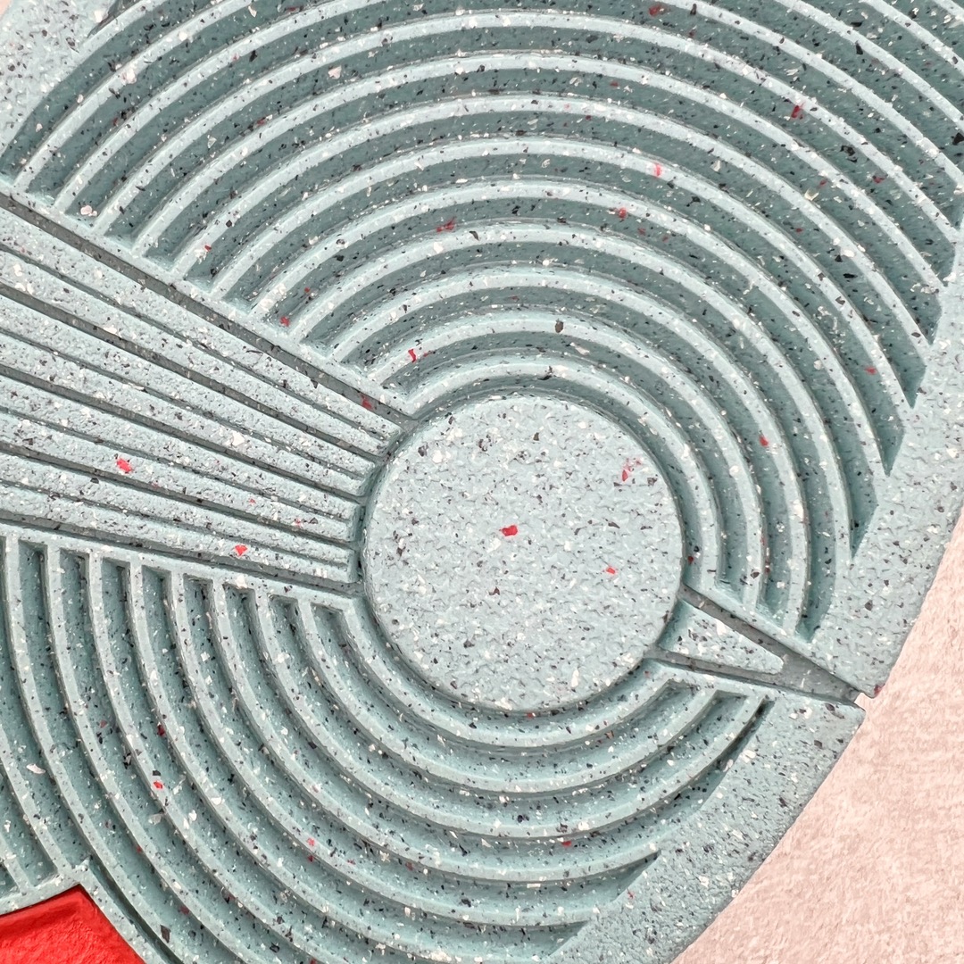 图片[19]-＃S2纯原 NK SB Dunk Low \\\”Big Money Savings\\\” 棕灰 货号：FZ3129-200 该鞋款整体以大地色为主色调，鞋面采用帆布、麂皮、织物等多种材质拼接打造，营造出\\\”What The\\\”氛围。质感方面绝对没得说！鞋身中部采用银色呈现，并带有特殊的花卉纹路细节，营造出奢华的氛围。Swoosh似乎也采用了\\\”裂纹\\\”工艺打造。鞋带部分采用了特殊的麻质编织工艺设计，为鞋款带来一丝粗犷的感觉，鞋舌标签部分则以蒂芙尼蓝色点缀。鞋舌内侧还带有特殊的促销购物小票，上面印有\\\”BIG MONEY SAVINGS\\\”（大减价）等字样，与鞋款主题相呼应。 尺码：36 36.5 37.5 38 38.5 39 40 40.5 41 42 42.5 43 44 44.5 45 46 47.5-选品中心