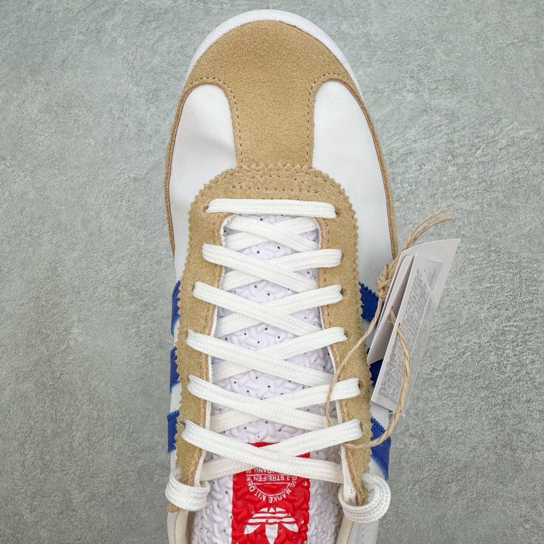 图片[4]-＃MF AD Wmns SL72 OG 系列德训足球风百搭低帮休闲运动板鞋 JH8647 Originals推出复古「T头鞋」造型的SL72鞋款复刻，有男女两款可选。男生款为SL72RS，鞋型挺立饱满，鞋底增加高度，采用麂皮与布面制作，符合复古氛围；女生款为SL72OGW，致敬经典款式，鞋身纤细，还原70年代设计，以绿色呈现，点缀金色细节。多款配色可选。「T 头鞋」这两年有多火大家见到了吧？明星、穿搭博主几乎人手一双，凭借复古味的外观，以及亲民的价格，同样成为了不少球鞋玩家日常上脚首选。近日 adidas Originals 将有「T 头鞋」造型的诞生于 1972 年的 SL72 鞋款复刻带回，各位买鞋又有新选择了。1972 年 SL72 问世后，引领了后来阿迪达斯的跑鞋发展方向，其中「SL」代表了 Super Light，彰显了产品轻便的特性。1972 年 SL72 问世后，引领了后来阿迪达斯的跑鞋发展方向，其中「SL」代表了 Super Light，彰显了产品轻便的特性。这次 adidas Originals 延续其轻质经典的基因，带来男女两款 SL72。男生款带来 SL72 RS 鞋型，RS 意为 Reshaped（重塑），鞋款在保留了经典的外观基础上，在尼龙材质里增加了填充物，使鞋型更加挺立和饱满，鞋头则更加圆润，鞋底的 EVA 材质则增加了鞋款的高度。女生款则带来 SL72 OG W 鞋型，OG 顾名思义则是致敬经典款式，相较于 RS（Reshaped）鞋款，鞋身更加纤细，其整体鞋身轮廓、线条、细节、材质上尊崇 70 年代 SL72 的设计，还原经典味道。尺码：36 36⅔ 37⅓ 38 38⅔ 39⅓ 40 40⅔ 41⅓ 42 42⅔ 43⅓ 44 44⅔ 45-选品中心