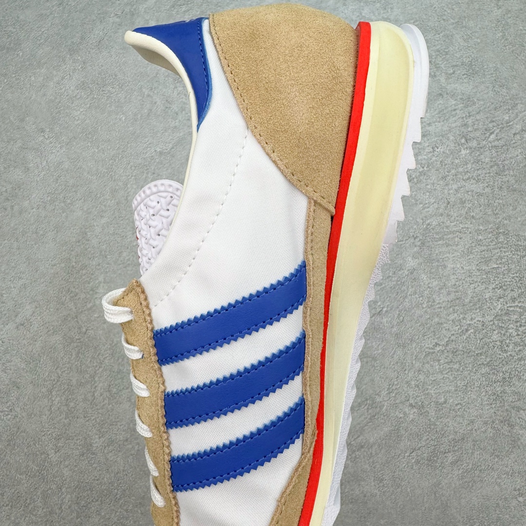 图片[7]-＃MF AD Wmns SL72 OG 系列德训足球风百搭低帮休闲运动板鞋 JH8647 Originals推出复古「T头鞋」造型的SL72鞋款复刻，有男女两款可选。男生款为SL72RS，鞋型挺立饱满，鞋底增加高度，采用麂皮与布面制作，符合复古氛围；女生款为SL72OGW，致敬经典款式，鞋身纤细，还原70年代设计，以绿色呈现，点缀金色细节。多款配色可选。「T 头鞋」这两年有多火大家见到了吧？明星、穿搭博主几乎人手一双，凭借复古味的外观，以及亲民的价格，同样成为了不少球鞋玩家日常上脚首选。近日 adidas Originals 将有「T 头鞋」造型的诞生于 1972 年的 SL72 鞋款复刻带回，各位买鞋又有新选择了。1972 年 SL72 问世后，引领了后来阿迪达斯的跑鞋发展方向，其中「SL」代表了 Super Light，彰显了产品轻便的特性。1972 年 SL72 问世后，引领了后来阿迪达斯的跑鞋发展方向，其中「SL」代表了 Super Light，彰显了产品轻便的特性。这次 adidas Originals 延续其轻质经典的基因，带来男女两款 SL72。男生款带来 SL72 RS 鞋型，RS 意为 Reshaped（重塑），鞋款在保留了经典的外观基础上，在尼龙材质里增加了填充物，使鞋型更加挺立和饱满，鞋头则更加圆润，鞋底的 EVA 材质则增加了鞋款的高度。女生款则带来 SL72 OG W 鞋型，OG 顾名思义则是致敬经典款式，相较于 RS（Reshaped）鞋款，鞋身更加纤细，其整体鞋身轮廓、线条、细节、材质上尊崇 70 年代 SL72 的设计，还原经典味道。尺码：36 36⅔ 37⅓ 38 38⅔ 39⅓ 40 40⅔ 41⅓ 42 42⅔ 43⅓ 44 44⅔ 45-选品中心