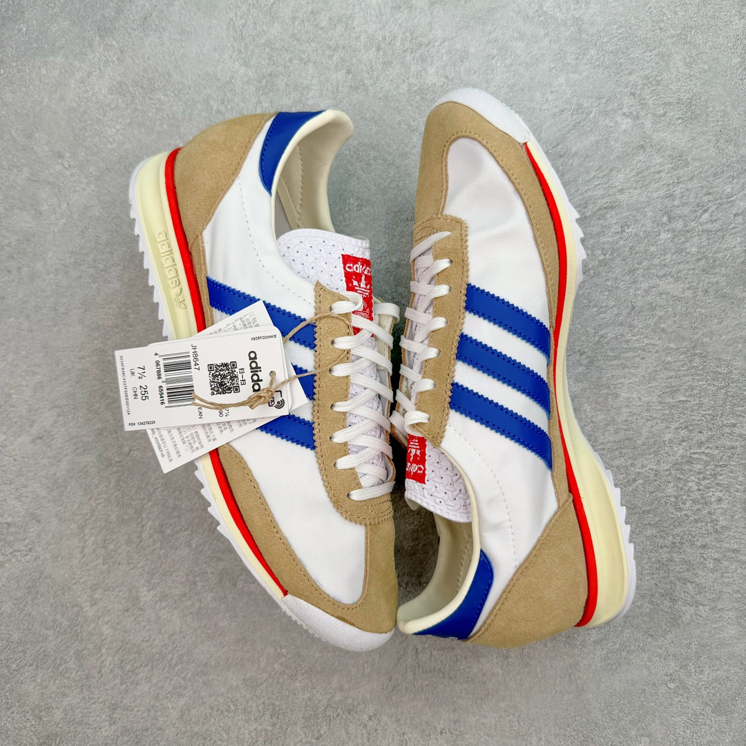 图片[3]-＃MF AD Wmns SL72 OG 系列德训足球风百搭低帮休闲运动板鞋 JH8647 Originals推出复古「T头鞋」造型的SL72鞋款复刻，有男女两款可选。男生款为SL72RS，鞋型挺立饱满，鞋底增加高度，采用麂皮与布面制作，符合复古氛围；女生款为SL72OGW，致敬经典款式，鞋身纤细，还原70年代设计，以绿色呈现，点缀金色细节。多款配色可选。「T 头鞋」这两年有多火大家见到了吧？明星、穿搭博主几乎人手一双，凭借复古味的外观，以及亲民的价格，同样成为了不少球鞋玩家日常上脚首选。近日 adidas Originals 将有「T 头鞋」造型的诞生于 1972 年的 SL72 鞋款复刻带回，各位买鞋又有新选择了。1972 年 SL72 问世后，引领了后来阿迪达斯的跑鞋发展方向，其中「SL」代表了 Super Light，彰显了产品轻便的特性。1972 年 SL72 问世后，引领了后来阿迪达斯的跑鞋发展方向，其中「SL」代表了 Super Light，彰显了产品轻便的特性。这次 adidas Originals 延续其轻质经典的基因，带来男女两款 SL72。男生款带来 SL72 RS 鞋型，RS 意为 Reshaped（重塑），鞋款在保留了经典的外观基础上，在尼龙材质里增加了填充物，使鞋型更加挺立和饱满，鞋头则更加圆润，鞋底的 EVA 材质则增加了鞋款的高度。女生款则带来 SL72 OG W 鞋型，OG 顾名思义则是致敬经典款式，相较于 RS（Reshaped）鞋款，鞋身更加纤细，其整体鞋身轮廓、线条、细节、材质上尊崇 70 年代 SL72 的设计，还原经典味道。尺码：36 36⅔ 37⅓ 38 38⅔ 39⅓ 40 40⅔ 41⅓ 42 42⅔ 43⅓ 44 44⅔ 45-选品中心