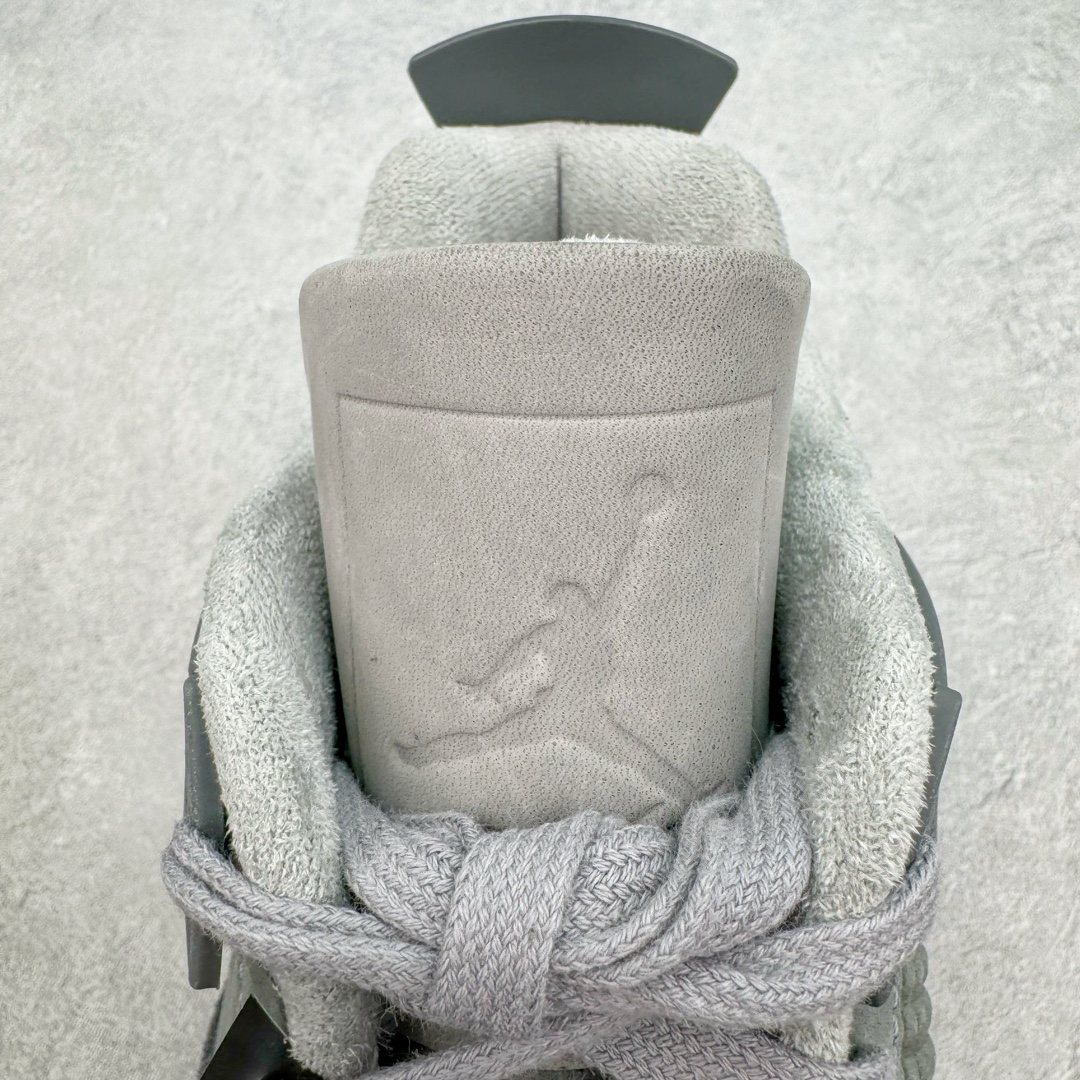 图片[16]-＃GX Air Jordan AJ4 SE “Paris Olympics” 巴黎奥运会 FQ7928-001 圈内最强四代 独家外贸特供尺码含 45.5 49.5 50.5 耗时半年巨作 全套原纸板楦头开发 原厂特供皮料加持 确保原汁原味 完美呈现四代版型 一比一鞋头弧度高度鞋身弧度 数据细节工艺流程均保持原鞋一致 原厂TPU网格鞋带扣 正确内里网布 菱角分明不变形无多余毛边 柔软性质感一致于原鞋 市场唯一原厂鞋扣模具 背面可见隐藏注塑口 原厂织唛标 原厂飞人电绣工艺 尾指中部跳三针 独家绑鞋带手法 印刷中底布 四线拉帮 米色美纹纸贴合固定 进口港宝加持 后跟自然饱满 全鞋荧光划线卡点 追求极致完美 每一双都是工艺品 多重QC质检 超越公司货的品控标准 实实在在的免检产品 尺码：40 40.5 41 42 42.5 43 44 44.5 45 45.5 46 47.5 48.5 49.5 50.5-选品中心