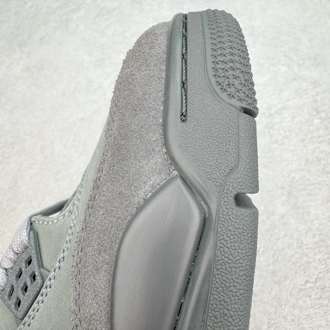 图片[19]-＃GX Air Jordan AJ4 SE “Paris Olympics” 巴黎奥运会 FQ7928-001 圈内最强四代 独家外贸特供尺码含 45.5 49.5 50.5 耗时半年巨作 全套原纸板楦头开发 原厂特供皮料加持 确保原汁原味 完美呈现四代版型 一比一鞋头弧度高度鞋身弧度 数据细节工艺流程均保持原鞋一致 原厂TPU网格鞋带扣 正确内里网布 菱角分明不变形无多余毛边 柔软性质感一致于原鞋 市场唯一原厂鞋扣模具 背面可见隐藏注塑口 原厂织唛标 原厂飞人电绣工艺 尾指中部跳三针 独家绑鞋带手法 印刷中底布 四线拉帮 米色美纹纸贴合固定 进口港宝加持 后跟自然饱满 全鞋荧光划线卡点 追求极致完美 每一双都是工艺品 多重QC质检 超越公司货的品控标准 实实在在的免检产品 尺码：40 40.5 41 42 42.5 43 44 44.5 45 45.5 46 47.5 48.5 49.5 50.5-选品中心