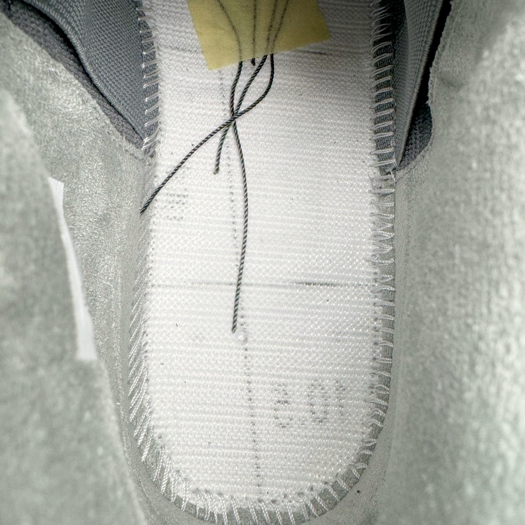 图片[11]-＃GX Air Jordan AJ4 SE “Paris Olympics” 巴黎奥运会 FQ7928-001 圈内最强四代 独家外贸特供尺码含 45.5 49.5 50.5 耗时半年巨作 全套原纸板楦头开发 原厂特供皮料加持 确保原汁原味 完美呈现四代版型 一比一鞋头弧度高度鞋身弧度 数据细节工艺流程均保持原鞋一致 原厂TPU网格鞋带扣 正确内里网布 菱角分明不变形无多余毛边 柔软性质感一致于原鞋 市场唯一原厂鞋扣模具 背面可见隐藏注塑口 原厂织唛标 原厂飞人电绣工艺 尾指中部跳三针 独家绑鞋带手法 印刷中底布 四线拉帮 米色美纹纸贴合固定 进口港宝加持 后跟自然饱满 全鞋荧光划线卡点 追求极致完美 每一双都是工艺品 多重QC质检 超越公司货的品控标准 实实在在的免检产品 尺码：40 40.5 41 42 42.5 43 44 44.5 45 45.5 46 47.5 48.5 49.5 50.5-选品中心