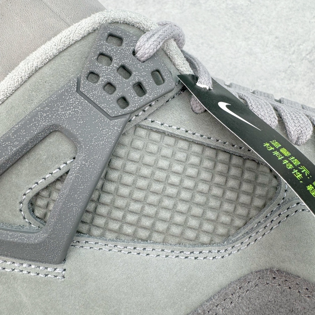 图片[23]-＃GX Air Jordan AJ4 SE “Paris Olympics” 巴黎奥运会 FQ7928-001 圈内最强四代 独家外贸特供尺码含 45.5 49.5 50.5 耗时半年巨作 全套原纸板楦头开发 原厂特供皮料加持 确保原汁原味 完美呈现四代版型 一比一鞋头弧度高度鞋身弧度 数据细节工艺流程均保持原鞋一致 原厂TPU网格鞋带扣 正确内里网布 菱角分明不变形无多余毛边 柔软性质感一致于原鞋 市场唯一原厂鞋扣模具 背面可见隐藏注塑口 原厂织唛标 原厂飞人电绣工艺 尾指中部跳三针 独家绑鞋带手法 印刷中底布 四线拉帮 米色美纹纸贴合固定 进口港宝加持 后跟自然饱满 全鞋荧光划线卡点 追求极致完美 每一双都是工艺品 多重QC质检 超越公司货的品控标准 实实在在的免检产品 尺码：40 40.5 41 42 42.5 43 44 44.5 45 45.5 46 47.5 48.5 49.5 50.5-选品中心