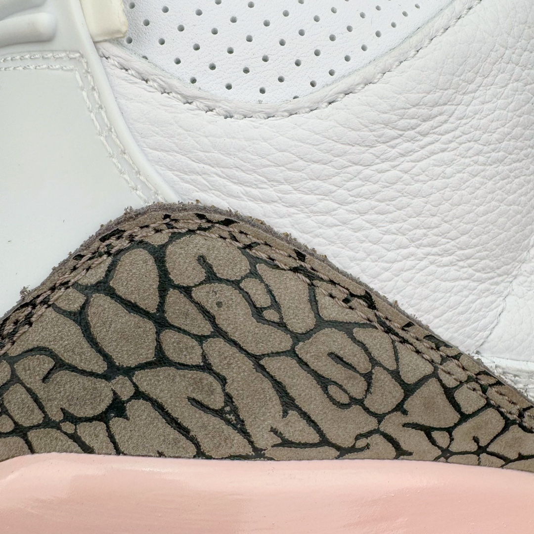 图片[16]-＃K版纯原 Air Jordan AJ3 Retro 樱花粉 CK9246-102 原楦原纸板开发 确保原汁原味 原厂皮料质感色泽绝无偏差 完美中底拉帮 原厂中底钢印 原档案大底 如假白送 大底纹路 气垫通透度PU的回弹性均百分百还原 原厂电绣鞋舌飞人刺绣针数立体讲究精细欢迎对比正品原鞋 尺码：40 40.5 41 42 42.5 43 44 44.5 45 46 47.5-选品中心