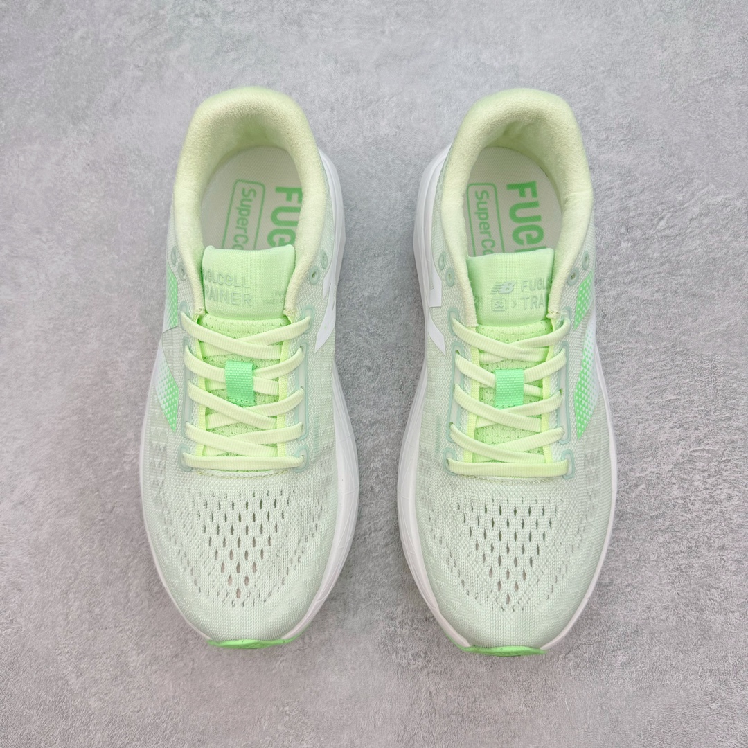 图片[2]-＃C版 NEW BALANCE Rebel FuelCell Rebel V4 SuperComp Elite 精英版内置碳板 舒适时尚织物减震耐磨低帮马拉松轻量化跑步鞋 NB新百伦于 2019 年夏天首次发布了 Rebel 在制鞋业仍在向强调能量回报的弹力泡沫转变的时候 Rebel 确实是一个叛逆者 快进到 2024 年 Rebel v4 承诺通过重新配制的中底化合物和更高的堆叠高度提供更轻、更有弹性的跑步体验 就像New Balance SC Elite v4一样 Rebel v4 提供了完全重新设计的中底化合物 最新的混合物将 New Balance 专有的 FuelCell 泡沫（TPU 和 EVA 的混合物）与 PEBA 泡沫相结合 带来更弹跳的跑步体验 PEBA是一种超轻 高性能的泡沫 通常出现在镀碳超级鞋中 New Balance Rebel v4、ASICS Novablast 4和Brooks Hyperion Max都是精力充沛的无电镀运动鞋 在速度锻炼和快节奏中大放异彩 这三款鞋都依靠它们的中底泡沫和轻微的摇杆形状来创造一种向前滚动的感觉 而且虽然这些鞋子在堆叠高度和重量方面各不相同 但它们提供了相似的软硬比例 有足够的流行力来加快步伐 尺码：36 37 37.5 38 38.5 39.5 40 40.5 41.5 42 42.5 43 44 45-选品中心