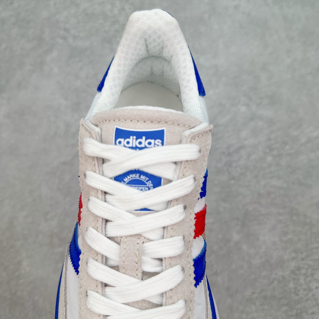 图片[5]-AD SL72 RS系列德训足球风百搭低帮休闲运动板鞋 VF4430 阿迪达斯Originals推出复古「T头鞋」造型的SL72鞋款复刻，有男女两款可选。男生款为SL72RS，鞋型挺立饱满，鞋底增加高度，采用麂皮与布面制作，符合复古氛围；女生款为SL72OGW，致敬经典款式，鞋身纤细，还原70年代设计，以绿色呈现，点缀金色细节。多款配色可选。「T 头鞋」这两年有多火大家见到了吧？明星、穿搭博主几乎人手一双，凭借复古味的外观，以及亲民的价格，同样成为了不少球鞋玩家日常上脚首选。近日 adidas Originals 将有「T 头鞋」造型的诞生于 1972 年的 SL72 鞋款复刻带回，各位买鞋又有新选择了。1972 年 SL72 问世后，引领了后来阿迪达斯的跑鞋发展方向，其中「SL」代表了 Super Light，彰显了产品轻便的特性。1972 年 SL72 问世后，引领了后来阿迪达斯的跑鞋发展方向，其中「SL」代表了 Super Light，彰显了产品轻便的特性。这次 adidas Originals 延续其轻质经典的基因，带来男女两款 SL72。男生款带来 SL72 RS 鞋型，RS 意为 Reshaped（重塑），鞋款在保留了经典的外观基础上，在尼龙材质里增加了填充物，使鞋型更加挺立和饱满，鞋头则更加圆润，鞋底的 EVA 材质则增加了鞋款的高度。女生款则带来 SL72 OG W 鞋型，OG 顾名思义则是致敬经典款式，相较于 RS（Reshaped）鞋款，鞋身更加纤细，其整体鞋身轮廓、线条、细节、材质上尊崇 70 年代 SL72 的设计，还原经典味道。尺码：36 36⅔ 37⅓ 38 38⅔ 39⅓ 40 40⅔ 41⅓ 42 42⅔ 43⅓ 44 44⅔ 45-选品中心