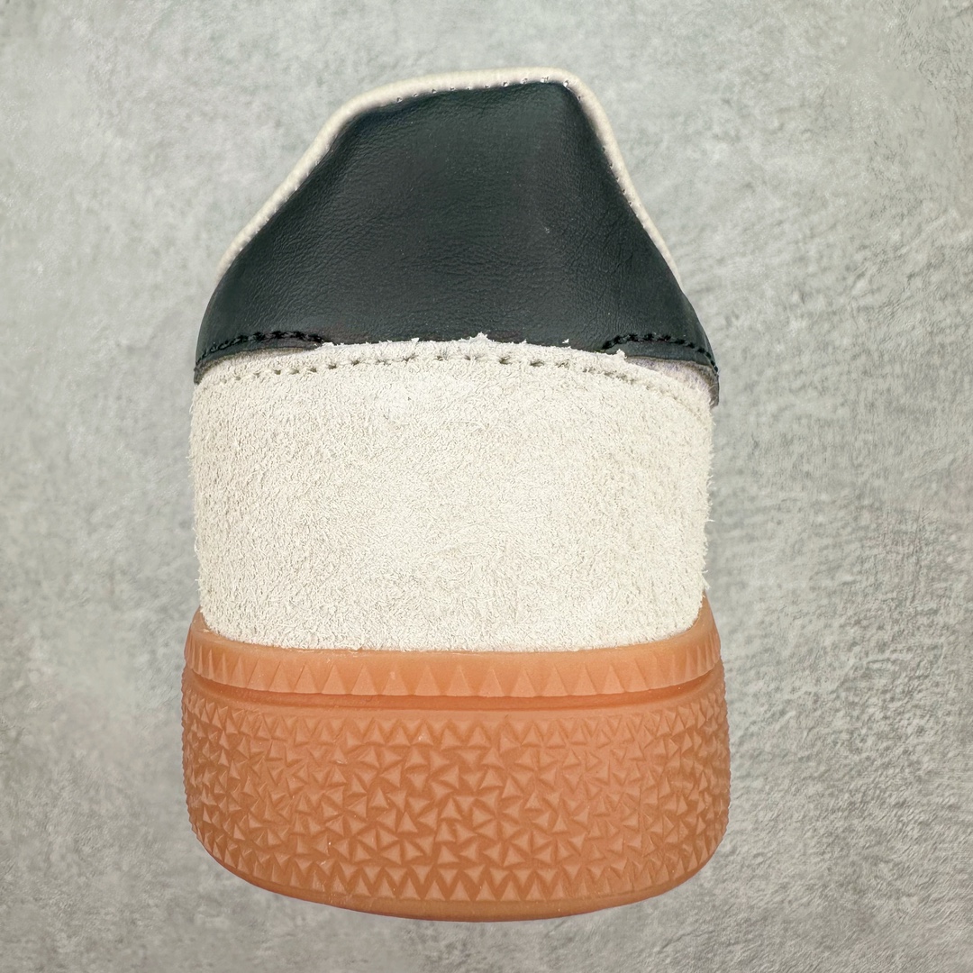 图片[8]-AD Originals Handball SPZL 手球运动员系列百搭休闲运动板鞋 IF6562 这款来自阿迪达斯的这款HANDBALL SPZL前身是一双手球运动鞋，这一次拿来复刻，所以鞋面的主要色彩选用了黑色， 鞋面外侧除了Spezial字母之外还有三叶草标志。Handball SPZL作为复古手球训练鞋与作为室内足球鞋的Samba有着异曲同工之处，但是质感更为出众的鞋身以及丰富的配色选择比起Samba来讲可以说是更胜一筹了！尺码：36 36⅔ 37⅓ 38 38⅔ 39⅓ 40 40⅔ 41⅓ 42 42⅔ 43⅓ 44 45-选品中心