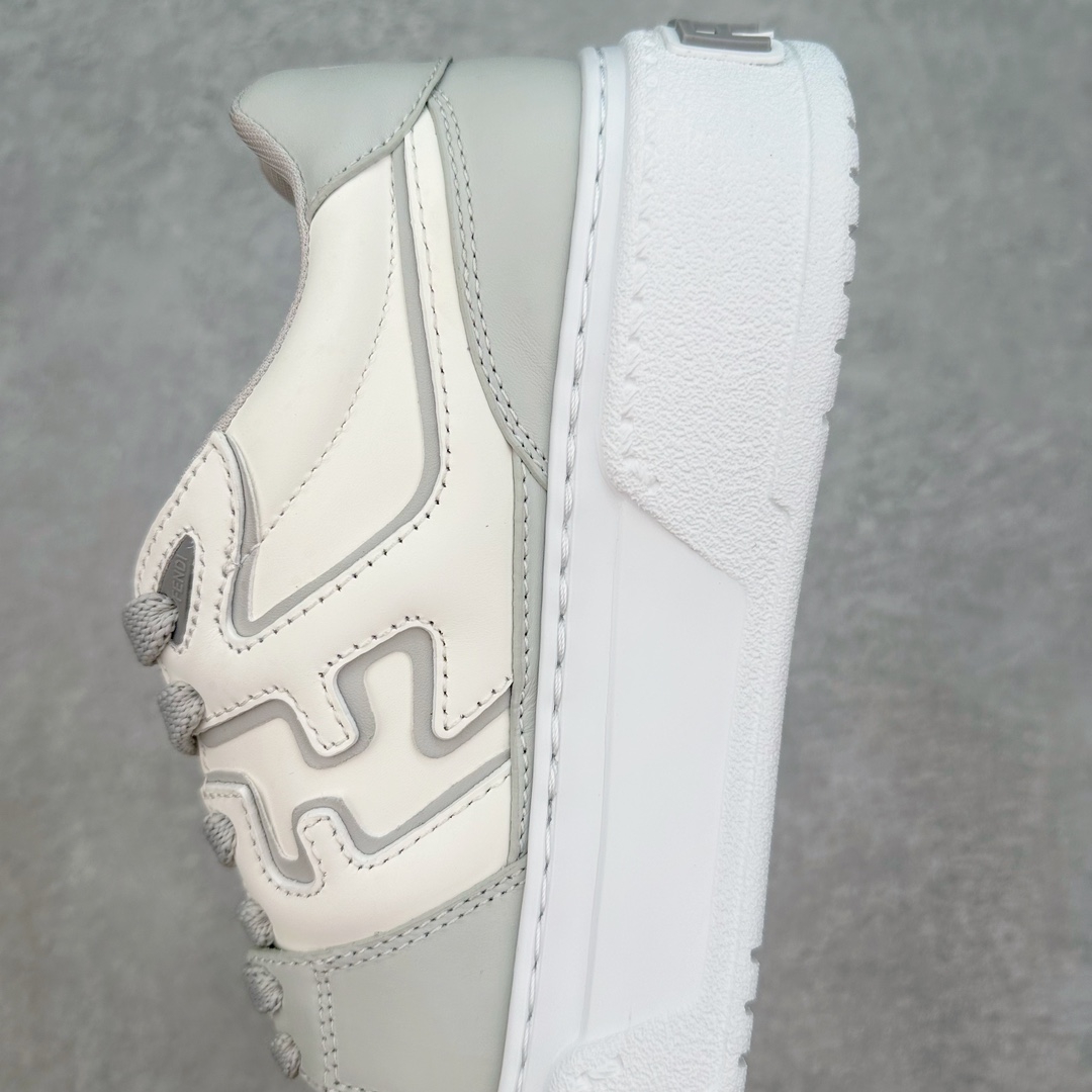 图片[7]-FENDI 芬迪 Match sneaters 低帮运动鞋 Fendi芬迪情侣款休闲鞋 独家定制 #全身20几个细节点全部做到一致还原 吊打市面所有版本 独家原装套装配件官方同源 渠道原装订单 全套专柜包装物及配件#鞋底嵌入核心防伪芯片感应装置 FENDI芬迪match最新爆款情侣款运动鞋板鞋原版购入 高工艺无缝细空胶技术，贴楦误差0.05mm,鞋底采用固特异内外锁死工艺，最大限度弯折永不开胶，原鞋一致效果环保无味 鞋面采用麂皮和皮革拼接组合 logo内里采用毛巾绒里 上脚超级柔软 轻便 舒适搭配卫衣 尺码：35 36 37 38 39 40 41 42 43 44 45 46-选品中心