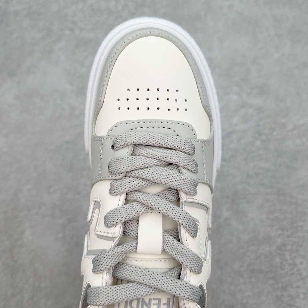 图片[4]-FENDI 芬迪 Match sneaters 低帮运动鞋 Fendi芬迪情侣款休闲鞋 独家定制 #全身20几个细节点全部做到一致还原 吊打市面所有版本 独家原装套装配件官方同源 渠道原装订单 全套专柜包装物及配件#鞋底嵌入核心防伪芯片感应装置 FENDI芬迪match最新爆款情侣款运动鞋板鞋原版购入 高工艺无缝细空胶技术，贴楦误差0.05mm,鞋底采用固特异内外锁死工艺，最大限度弯折永不开胶，原鞋一致效果环保无味 鞋面采用麂皮和皮革拼接组合 logo内里采用毛巾绒里 上脚超级柔软 轻便 舒适搭配卫衣 尺码：35 36 37 38 39 40 41 42 43 44 45 46-选品中心