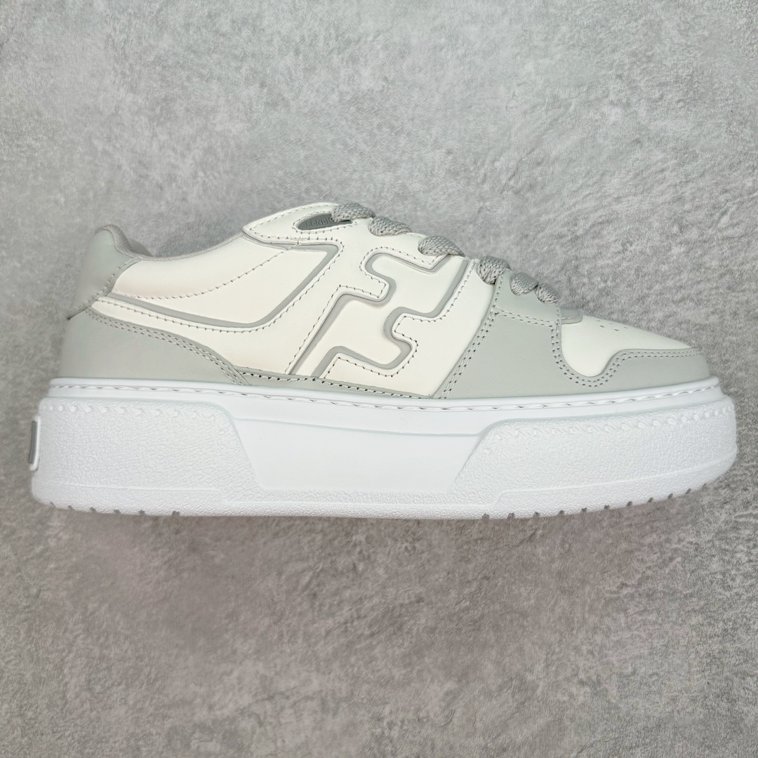 FENDI 芬迪 Match sneaters 低帮运动鞋 Fendi芬迪情侣款休闲鞋 独家定制 #全身20几个细节点全部做到一致还原 吊打市面所有版本 独家原装套装配件官方同源 渠道原装订单 全套专柜包装物及配件#鞋底嵌入核心防伪芯片感应装置 FENDI芬迪match最新爆款情侣款运动鞋板鞋原版购入 高工艺无缝细空胶技术，贴楦误差0.05mm,鞋底采用固特异内外锁死工艺，最大限度弯折永不开胶，原鞋一致效果环保无味 鞋面采用麂皮和皮革拼接组合 logo内里采用毛巾绒里 上脚超级柔软 轻便 舒适搭配卫衣 尺码：35 36 37 38 39 40 41 42 43 44 45 46-选品中心