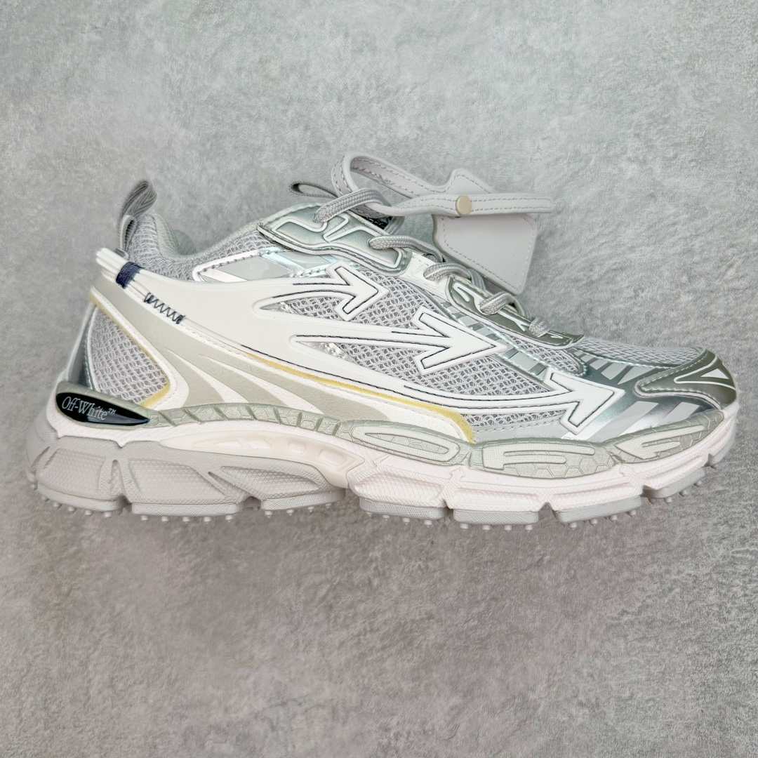 ＃KX Off-White 2024年OW最新款跑鞋 #百分百原盒正确版 原楦原纸板数据开发 4层分离大底#鞋面采用3d立体打印和多种材料拼接而成#防滑耐磨透气性轻便跑鞋 作为曾经爆火 并且定位奢潮领域的标志性品牌 Off-White 仍需要不断更新符合当下潮流时尚的复古运动鞋款，以期收获基本盘消费者的关注 此次更新的 Off-White 新款运动鞋将经典复古老爹鞋细节设计更加夸张化 并将标志性箭头设计置于显著位置 除此之外 整个系列的色彩搭配也可谓纷繁多样 总有一款适合你 Off-White最新运动鞋款估计将在未来几个月登陆品牌专柜 喜欢的朋友切莫错过 尺码：36 37 38 39 40 41 42 43 44 45 46 47-选品中心