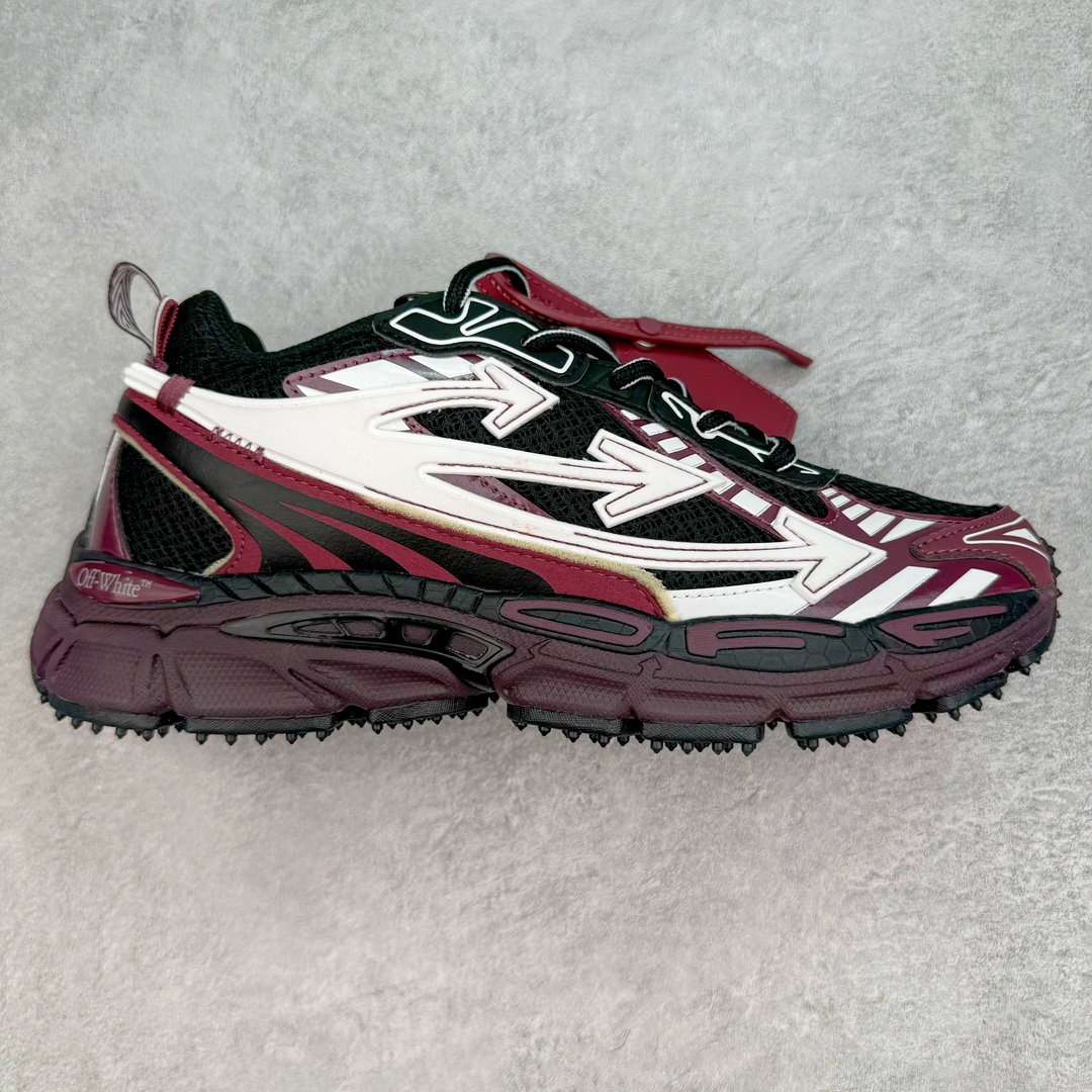 ＃KX Off-White 2024年OW最新款跑鞋 #百分百原盒正确版 原楦原纸板数据开发 4层分离大底#鞋面采用3d立体打印和多种材料拼接而成#防滑耐磨透气性轻便跑鞋 作为曾经爆火 并且定位奢潮领域的标志性品牌 Off-White 仍需要不断更新符合当下潮流时尚的复古运动鞋款，以期收获基本盘消费者的关注 此次更新的 Off-White 新款运动鞋将经典复古老爹鞋细节设计更加夸张化 并将标志性箭头设计置于显著位置 除此之外 整个系列的色彩搭配也可谓纷繁多样 总有一款适合你 Off-White最新运动鞋款估计将在未来几个月登陆品牌专柜 喜欢的朋友切莫错过 尺码：36 37 38 39 40 41 42 43 44 45 46 47-选品中心