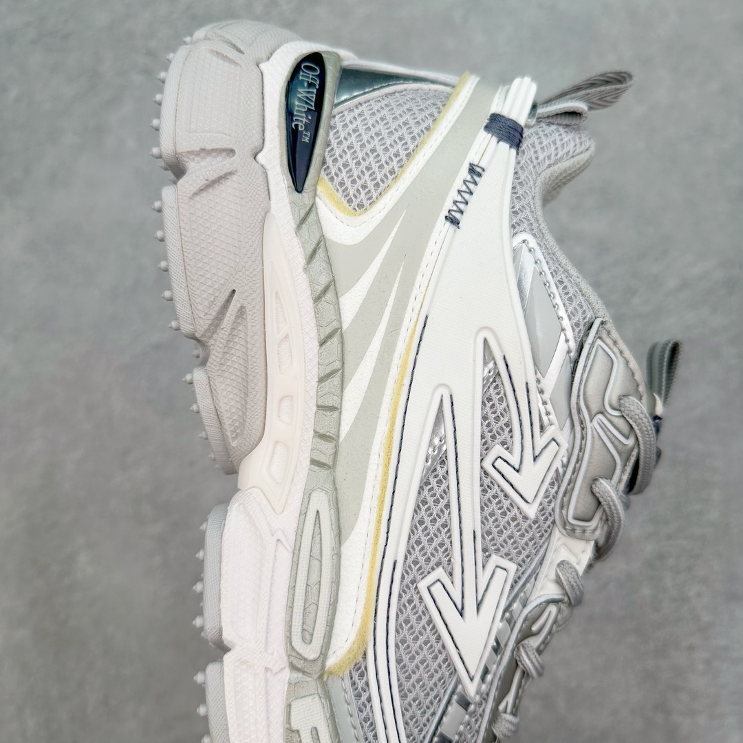 图片[6]-＃KX Off-White 2024年OW最新款跑鞋 #百分百原盒正确版 原楦原纸板数据开发 4层分离大底#鞋面采用3d立体打印和多种材料拼接而成#防滑耐磨透气性轻便跑鞋 作为曾经爆火 并且定位奢潮领域的标志性品牌 Off-White 仍需要不断更新符合当下潮流时尚的复古运动鞋款，以期收获基本盘消费者的关注 此次更新的 Off-White 新款运动鞋将经典复古老爹鞋细节设计更加夸张化 并将标志性箭头设计置于显著位置 除此之外 整个系列的色彩搭配也可谓纷繁多样 总有一款适合你 Off-White最新运动鞋款估计将在未来几个月登陆品牌专柜 喜欢的朋友切莫错过 尺码：36 37 38 39 40 41 42 43 44 45 46 47-选品中心