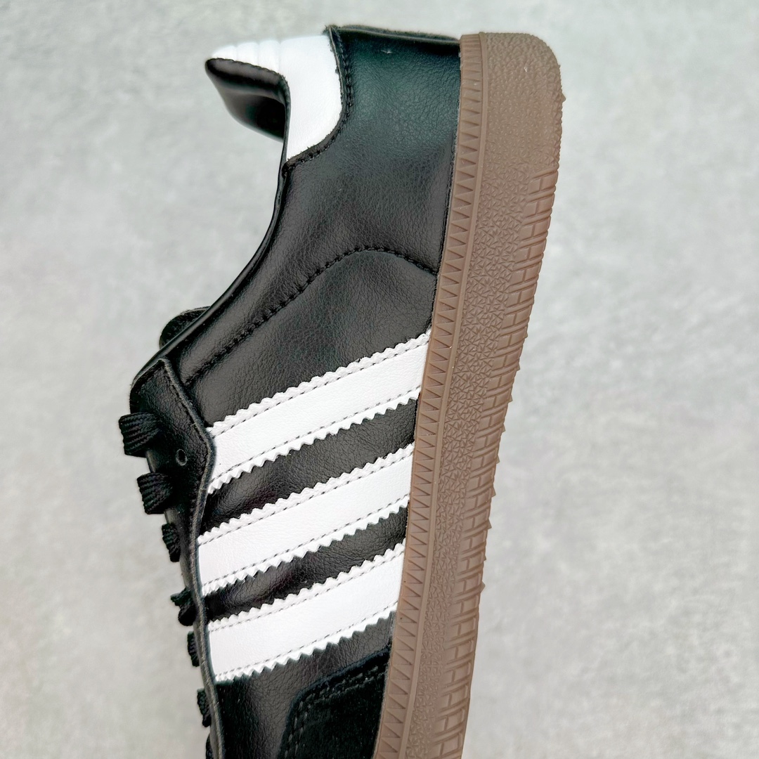 图片[7]-＃福利特价 AD Original Samba OG 复古经典轻便板鞋 这款桑巴鞋展示了高质量的工艺 带有装饰的超锁缝制和无缝的手感 柔软、柔软的皮革造型和标志性的3条纹完成了精致的外观 正规合身鞋带 鞋面上有绒面鞋垫 橡胶鞋底 享受正畸套筒软感 自50年代首次亮相以来就一直在赢得粉丝的青睐 尺码：36 36.5 37 38 38.5 39 40 40.5 41 42 42.5 43 44 44.5 45-选品中心