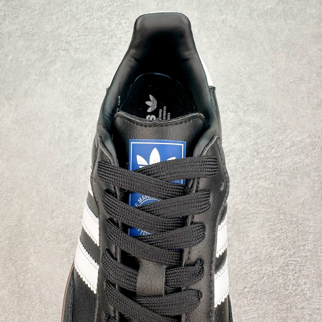 图片[5]-＃福利特价 AD Original Samba OG 复古经典轻便板鞋 这款桑巴鞋展示了高质量的工艺 带有装饰的超锁缝制和无缝的手感 柔软、柔软的皮革造型和标志性的3条纹完成了精致的外观 正规合身鞋带 鞋面上有绒面鞋垫 橡胶鞋底 享受正畸套筒软感 自50年代首次亮相以来就一直在赢得粉丝的青睐 尺码：36 36.5 37 38 38.5 39 40 40.5 41 42 42.5 43 44 44.5 45-选品中心