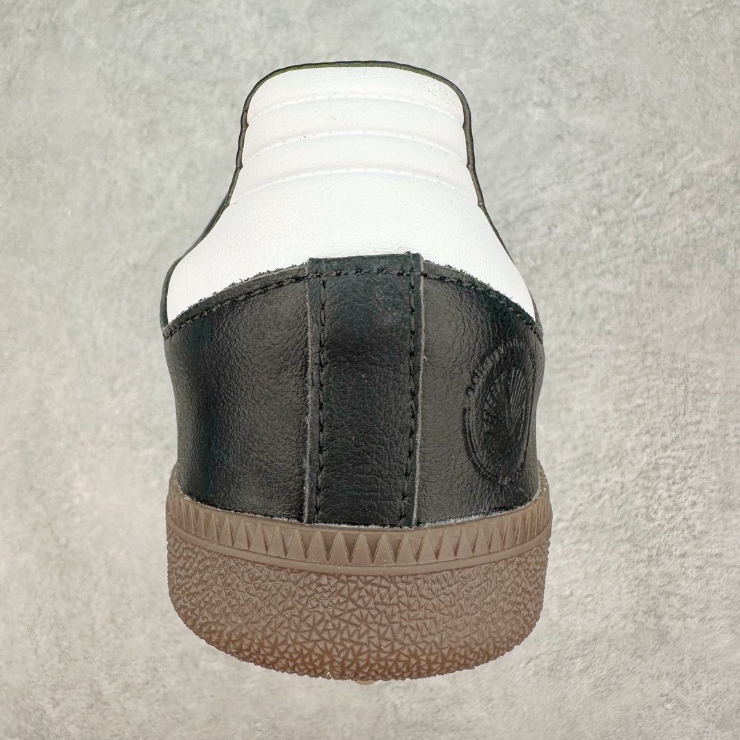 图片[8]-＃福利特价 AD Original Samba OG 复古经典轻便板鞋 这款桑巴鞋展示了高质量的工艺 带有装饰的超锁缝制和无缝的手感 柔软、柔软的皮革造型和标志性的3条纹完成了精致的外观 正规合身鞋带 鞋面上有绒面鞋垫 橡胶鞋底 享受正畸套筒软感 自50年代首次亮相以来就一直在赢得粉丝的青睐 尺码：36 36.5 37 38 38.5 39 40 40.5 41 42 42.5 43 44 44.5 45-选品中心