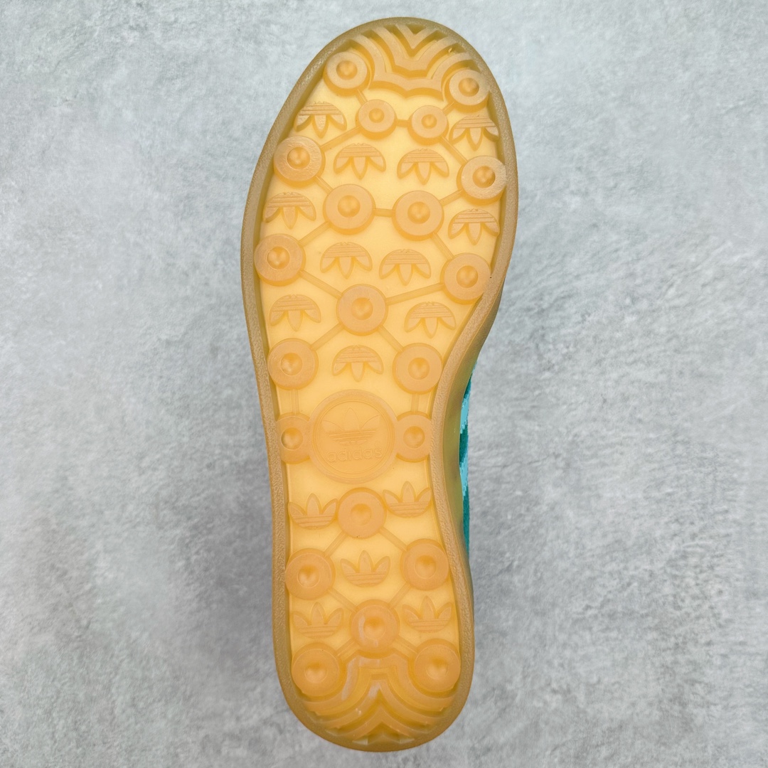 图片[9]-＃福利特价 AD Gazelle Indoor Trainers 羚羊内训系列低帮复古百搭休闲运动德训风板鞋 90年代经典的复刻版 自60年代以足球训练鞋面世以来 Gazelle就以其经典设计席卷全球 1991年版本的复刻 再造经典Gazelle 采用皮革打造 搭配浊色细节 让这款经典更加简约 尺码：35⅓ 36 36⅔ 37⅓ 38 38⅔ 39⅓ 40 40⅔ 41⅓ 42 42⅔ 43⅓ 44 45-选品中心