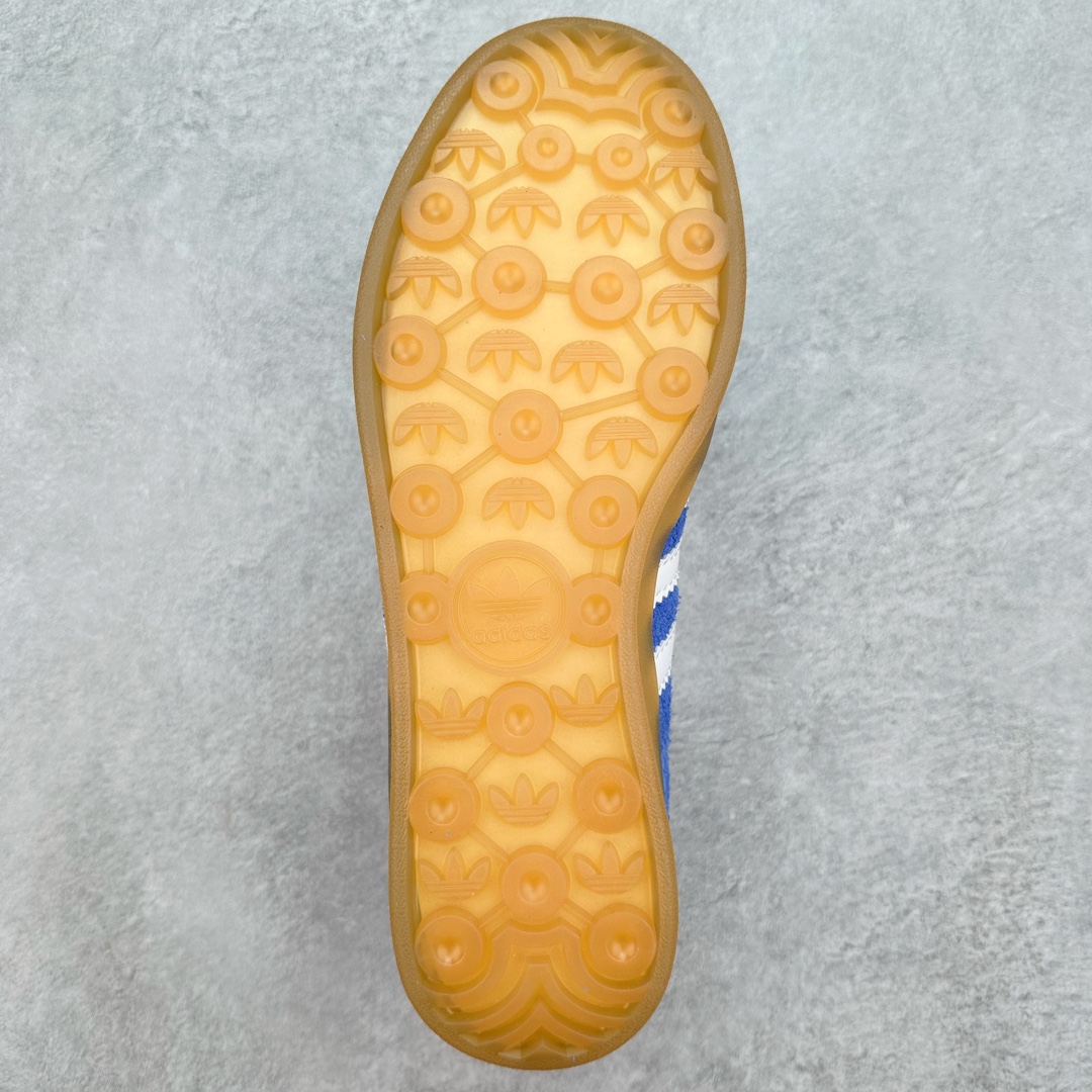 图片[9]-＃福利特价 AD Gazelle Indoor Trainers 羚羊内训系列低帮复古百搭休闲运动德训风板鞋 90年代经典的复刻版 自60年代以足球训练鞋面世以来 Gazelle就以其经典设计席卷全球 1991年版本的复刻 再造经典Gazelle 采用皮革打造 搭配浊色细节 让这款经典更加简约 尺码：35⅓ 36 36⅔ 37⅓ 38 38⅔ 39⅓ 40 40⅔ 41⅓ 42 42⅔ 43⅓ 44 45-选品中心