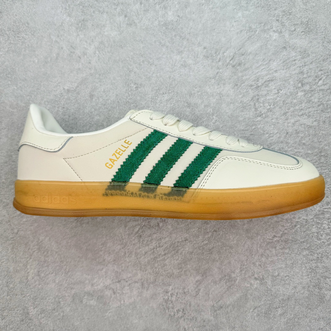 ＃福利特价 AD Gazelle Indoor Trainers 羚羊内训系列低帮复古百搭休闲运动德训风板鞋 90年代经典的复刻版 自60年代以足球训练鞋面世以来 Gazelle就以其经典设计席卷全球 1991年版本的复刻 再造经典Gazelle 采用皮革打造 搭配浊色细节 让这款经典更加简约 尺码：35⅓ 36 36⅔ 37⅓ 38 38⅔ 39⅓ 40 40⅔ 41⅓ 42 42⅔ 43⅓ 44 45-选品中心