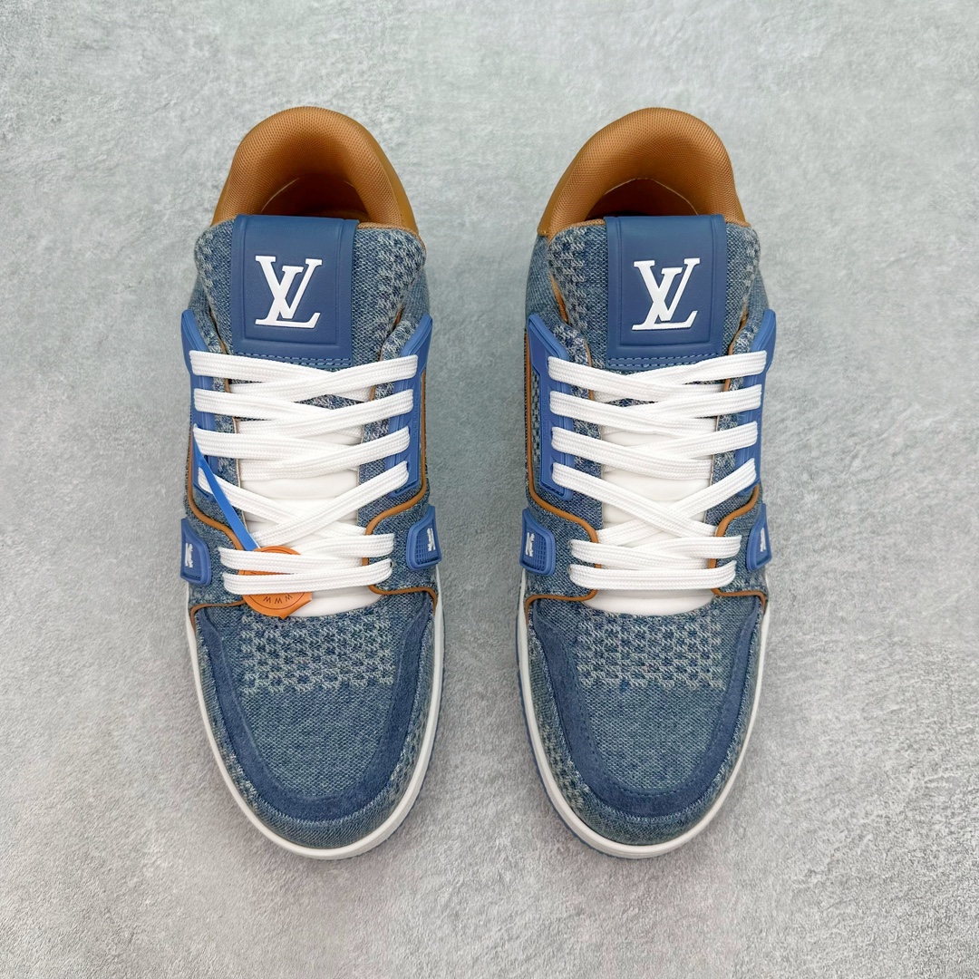 图片[2]-＃ZS纯原 Louis Vuitton Trainer lv时装走秀运动鞋 做旧系列 市场所有版本中综合最强的货品 GD实力大厂出品 全网最全配色更新最快 最成熟的做工稳定的品控 完美鞋型超高的清洁度 零毛边线头瑕疵 全套原楦原纸版原鞋开模 全网最具灵魂的版型 正确原装黄色鞋盒 正确中底印花 鞋面印花3D高频深度立体 全鞋电脑针车 紧密相连 针距密度一致 环保乳胶注塑鞋垫 厚度脚感还原原版 皮面裁剪部位 统一油边封口工艺 原装橡胶大底含胶量大底组合零偏差 专柜全套包装 防尘袋 说明书 质保卡 男女鞋 尺码：35 36 37 38 39 40 41 42 43 44 45-选品中心