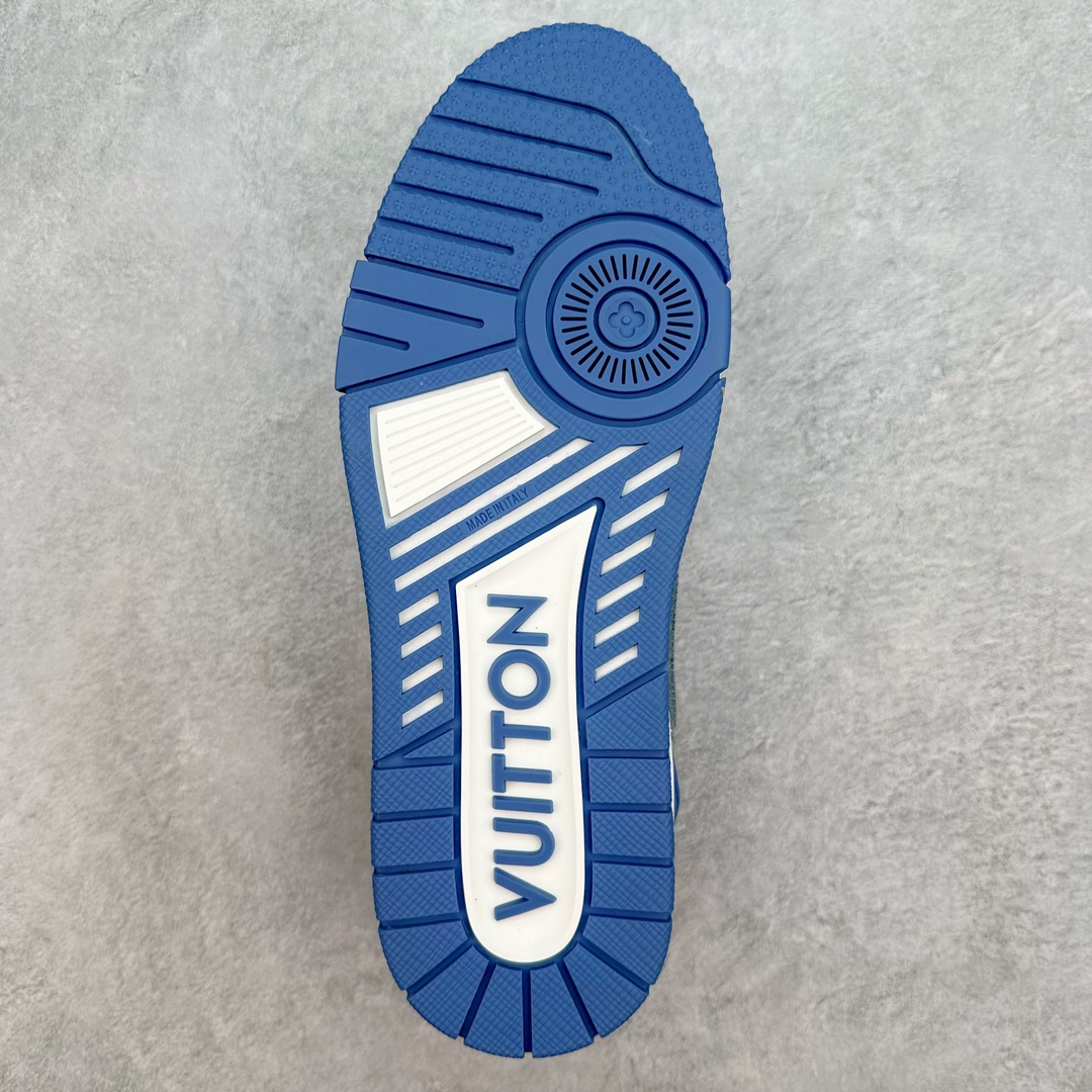 图片[9]-＃ZS纯原 Louis Vuitton Trainer lv时装走秀运动鞋 做旧系列 市场所有版本中综合最强的货品 GD实力大厂出品 全网最全配色更新最快 最成熟的做工稳定的品控 完美鞋型超高的清洁度 零毛边线头瑕疵 全套原楦原纸版原鞋开模 全网最具灵魂的版型 正确原装黄色鞋盒 正确中底印花 鞋面印花3D高频深度立体 全鞋电脑针车 紧密相连 针距密度一致 环保乳胶注塑鞋垫 厚度脚感还原原版 皮面裁剪部位 统一油边封口工艺 原装橡胶大底含胶量大底组合零偏差 专柜全套包装 防尘袋 说明书 质保卡 男女鞋 尺码：35 36 37 38 39 40 41 42 43 44 45-选品中心