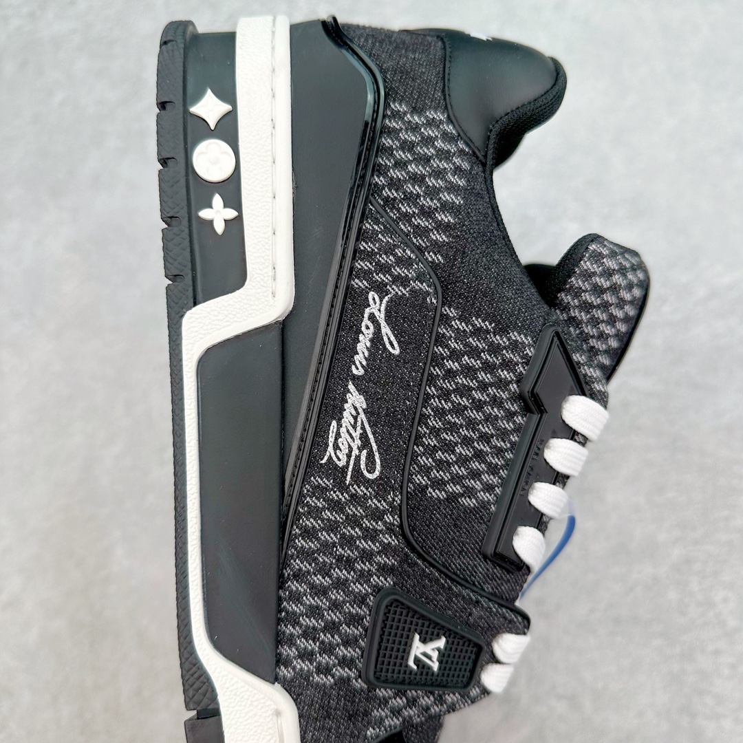 图片[6]-＃ZS纯原 Louis Vuitton Trainer lv时装走秀运动鞋 做旧系列 市场所有版本中综合最强的货品 GD实力大厂出品 全网最全配色更新最快 最成熟的做工稳定的品控 完美鞋型超高的清洁度 零毛边线头瑕疵 全套原楦原纸版原鞋开模 全网最具灵魂的版型 正确原装黄色鞋盒 正确中底印花 鞋面印花3D高频深度立体 全鞋电脑针车 紧密相连 针距密度一致 环保乳胶注塑鞋垫 厚度脚感还原原版 皮面裁剪部位 统一油边封口工艺 原装橡胶大底含胶量大底组合零偏差 专柜全套包装 防尘袋 说明书 质保卡 男女鞋 尺码：35 36 37 38 39 40 41 42 43 44 45-选品中心