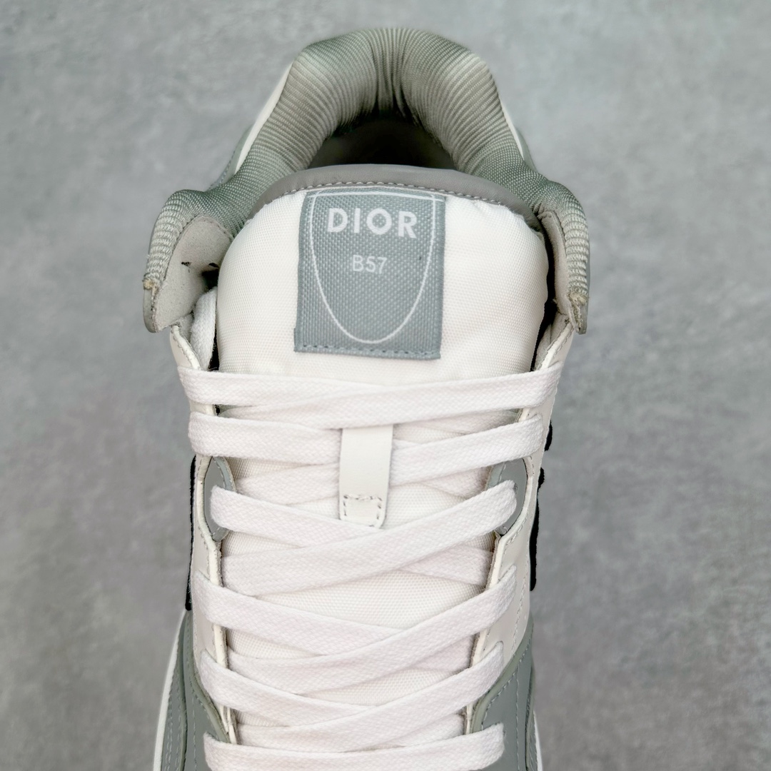 图片[5]-Dior 2024S B57 迪奥新款休闲鞋中帮 情侣款 原版爆拆一比一完美复刻 工艺做工细节到位 原版定制材料 超赞 最新元素组合 时尚休闲个性 百搭 面料 原版面料牛皮 网布 电绣加3D打印 内里 进口透气网 垫脚 原版成型垫 大底 原版一比一开模TPU 尺码：38 39 40 41 42 43 44 45-选品中心