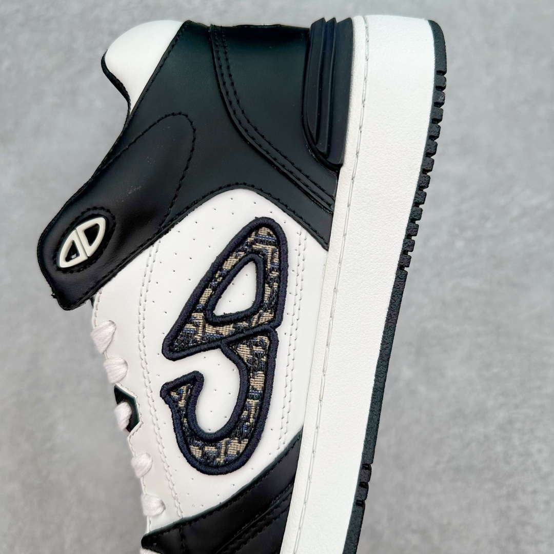 图片[7]-Dior 2024S B57 迪奥新款休闲鞋中帮 情侣款 原版爆拆一比一完美复刻 工艺做工细节到位 原版定制材料 超赞 最新元素组合 时尚休闲个性 百搭 面料 原版面料牛皮 网布 电绣加3D打印 内里 进口透气网 垫脚 原版成型垫 大底 原版一比一开模TPU 尺码：38 39 40 41 42 43 44 45-选品中心