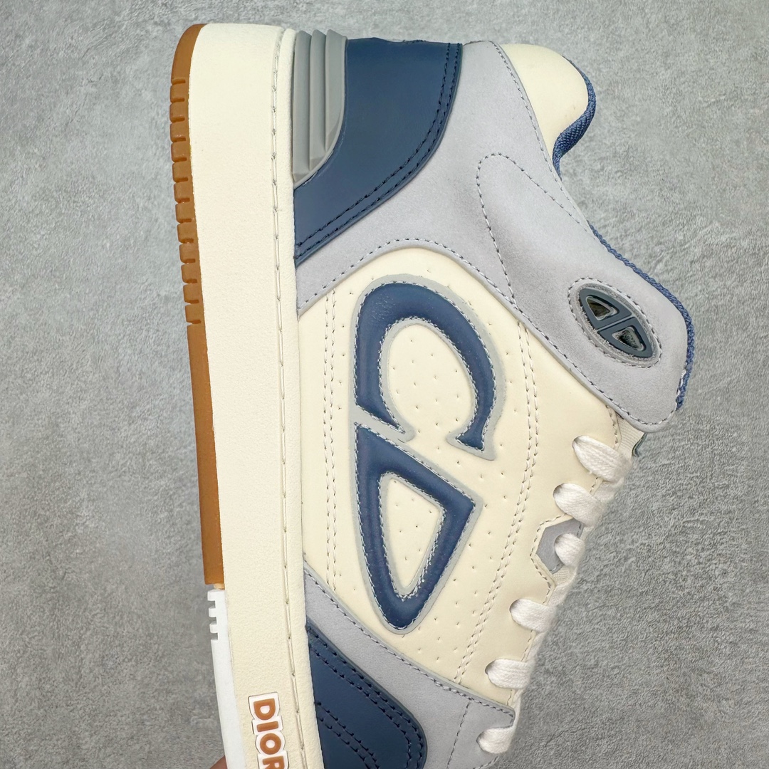 图片[6]-Dior 2024S B57 迪奥新款休闲鞋中帮 情侣款 原版爆拆一比一完美复刻 工艺做工细节到位 原版定制材料 超赞 最新元素组合 时尚休闲个性 百搭 面料 原版面料牛皮 网布 电绣加3D打印 内里 进口透气网 垫脚 原版成型垫 大底 原版一比一开模TPU 尺码：38 39 40 41 42 43 44 45-选品中心