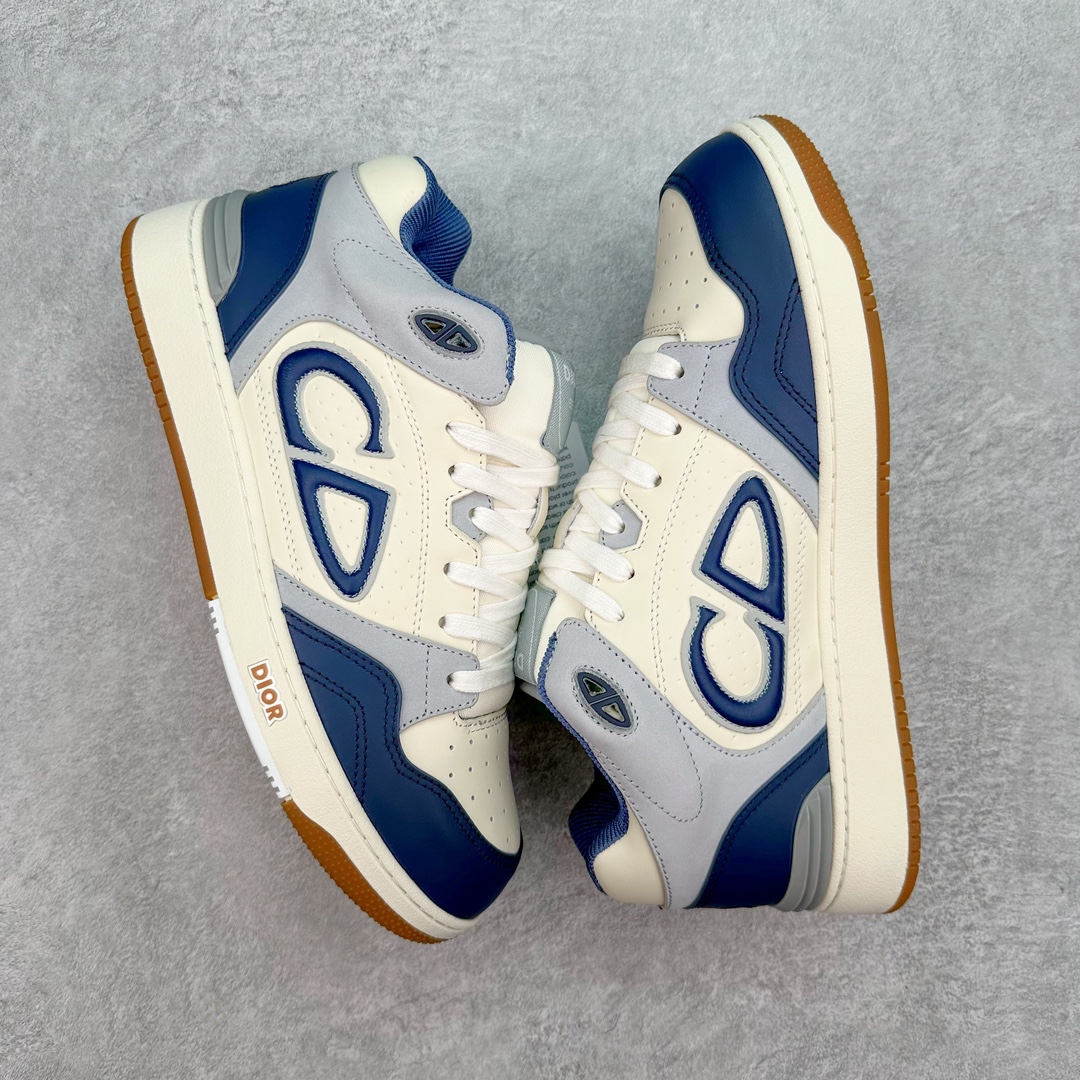 图片[3]-Dior 2024S B57 迪奥新款休闲鞋中帮 情侣款 原版爆拆一比一完美复刻 工艺做工细节到位 原版定制材料 超赞 最新元素组合 时尚休闲个性 百搭 面料 原版面料牛皮 网布 电绣加3D打印 内里 进口透气网 垫脚 原版成型垫 大底 原版一比一开模TPU 尺码：38 39 40 41 42 43 44 45-选品中心