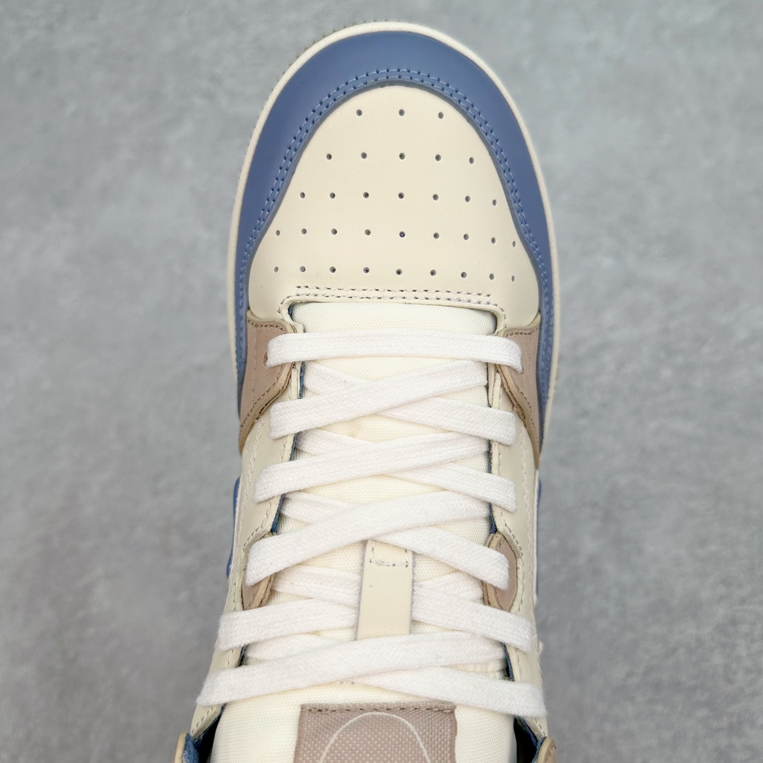 图片[4]-Dior 2024S B57 迪奥新款休闲鞋中帮 情侣款 原版爆拆一比一完美复刻 工艺做工细节到位 原版定制材料 超赞 最新元素组合 时尚休闲个性 百搭 面料 原版面料牛皮 网布 电绣加3D打印 内里 进口透气网 垫脚 原版成型垫 大底 原版一比一开模TPU 尺码：38 39 40 41 42 43 44 45-选品中心