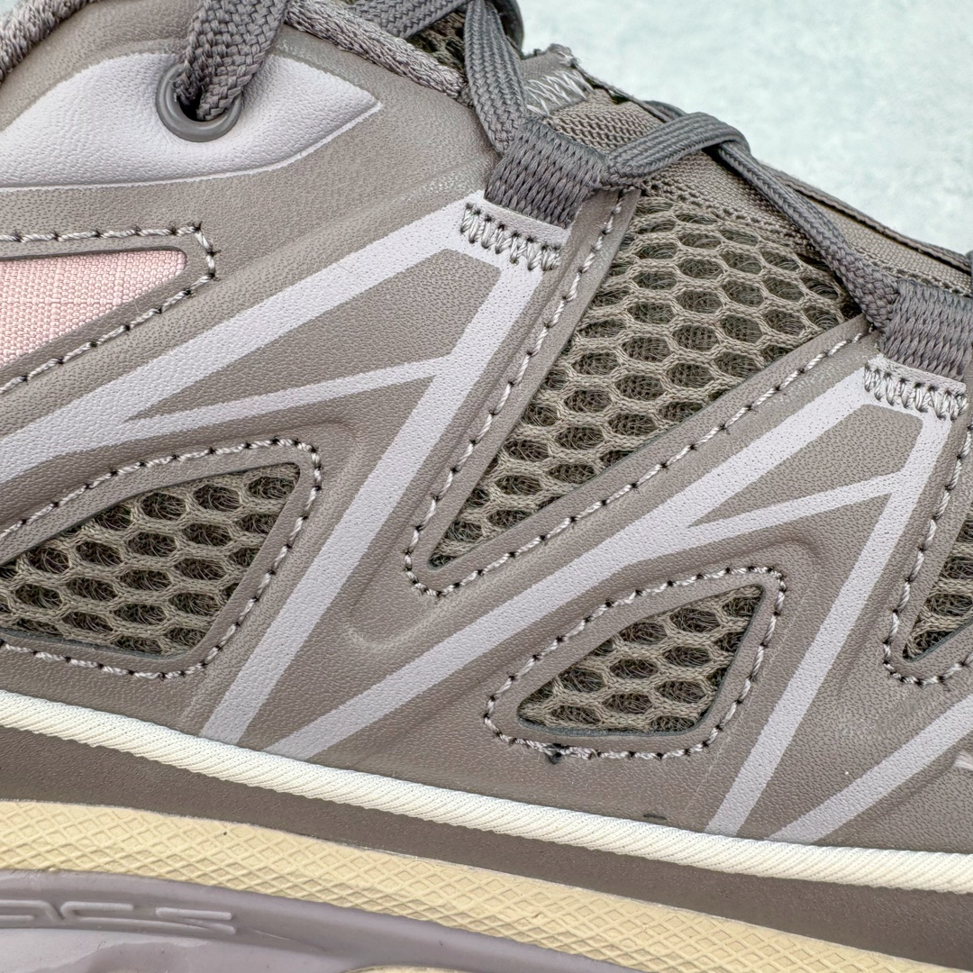 图片[20]-＃绿X Salomon XT-6 萨洛蒙复古潮流户外机能登山跑鞋 纯原外贸平台特供订单 耗时半年巨作 全套原纸板楦头开发 原厂特供网布配套加持 确保原汁原味 完美呈现版型 原档数据独家私模五层组合大底 男女鞋同步官方开发至46.5 原装Ortholite轻量化鞋垫 中底布带钢印编号 原厂TPU锁扣 进口港宝加持 后跟自然饱满 还原公司包裹性 鞋面以“锯齿”状的包裹系统呈现 在基色底之下加入了各种色点缀 将公司的最新技术和时尚前卫的造型融入耐用的长跑款式中 鞋面由 TPU 薄膜制成 并焊接在高耐磨网眼上 使其既时尚又坚固 由 ACS底盘支撑 可增强稳定性和支撑力 以及由橡胶凸耳 Contragrip外底覆盖的 EVA 缓冲中底 旨在应对崎岖的地形 鞋舌上的彩色Salomon 标签、Quicklace 系统以及鞋头、鞋舌和鞋跟上的附加品牌使细节更加完美 让穿着者可以轻松驾驭户外与通勤下的任何运动生活场景 无缝鞋身户外随意纵横 颜值与脚感兼备 出街通勤 绝对非常吸睛 你值得拥有 尺码：36 36.5 37.5 38 38.5 39 40 40.5 41 42 42.5 43 44 44.5 45 46 46.5 注意：偏小1码-选品中心