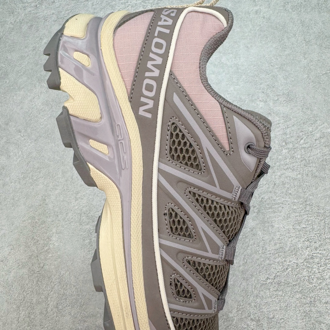 图片[6]-＃绿X Salomon XT-6 萨洛蒙复古潮流户外机能登山跑鞋 纯原外贸平台特供订单 耗时半年巨作 全套原纸板楦头开发 原厂特供网布配套加持 确保原汁原味 完美呈现版型 原档数据独家私模五层组合大底 男女鞋同步官方开发至46.5 原装Ortholite轻量化鞋垫 中底布带钢印编号 原厂TPU锁扣 进口港宝加持 后跟自然饱满 还原公司包裹性 鞋面以“锯齿”状的包裹系统呈现 在基色底之下加入了各种色点缀 将公司的最新技术和时尚前卫的造型融入耐用的长跑款式中 鞋面由 TPU 薄膜制成 并焊接在高耐磨网眼上 使其既时尚又坚固 由 ACS底盘支撑 可增强稳定性和支撑力 以及由橡胶凸耳 Contragrip外底覆盖的 EVA 缓冲中底 旨在应对崎岖的地形 鞋舌上的彩色Salomon 标签、Quicklace 系统以及鞋头、鞋舌和鞋跟上的附加品牌使细节更加完美 让穿着者可以轻松驾驭户外与通勤下的任何运动生活场景 无缝鞋身户外随意纵横 颜值与脚感兼备 出街通勤 绝对非常吸睛 你值得拥有 尺码：36 36.5 37.5 38 38.5 39 40 40.5 41 42 42.5 43 44 44.5 45 46 46.5 注意：偏小1码-选品中心