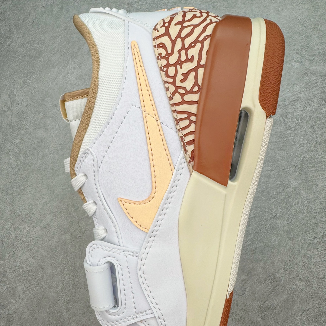 图片[7]-＃PB Air Jordan Legacy AJ312 Low 低帮复古篮球鞋 白棕 FQ7827-100 市场最强独一档产物 全套原纸板楦头开发 原厂大底磨具加持立体防滑纹理 原档数据后跟TPU子母扣魔术贴 原装可视Air Sole气垫 原汁原味最完美的312代版型 唯一正确鞋头趴度弧度高度鞋身腰线 进口港宝加持 后跟自然饱满 全鞋荧光划线卡点 追求极致完美 每一双都是工艺品 多重QC质检 超越公司货的品控标准 实实在在的免检产品 鞋身采用了皮革材质打造 横跨鞋面的魔术贴十分吸睛 侧面的Swoosh Logo的一部分被鞋面遮挡了一部分 颇具玩味 魔术贴上标有NK标识 而鞋舌上是Jordan的经典红色飞翼Logo 后跟和鞋底均采用了AJ3的设计 后跟上同样也使用了经典的爆裂纹图案 尺码：36 36.5 37.5 38 38.5 39 40 40.5 41 42 42.5 43 44 44.5 45 46 47.5-选品中心