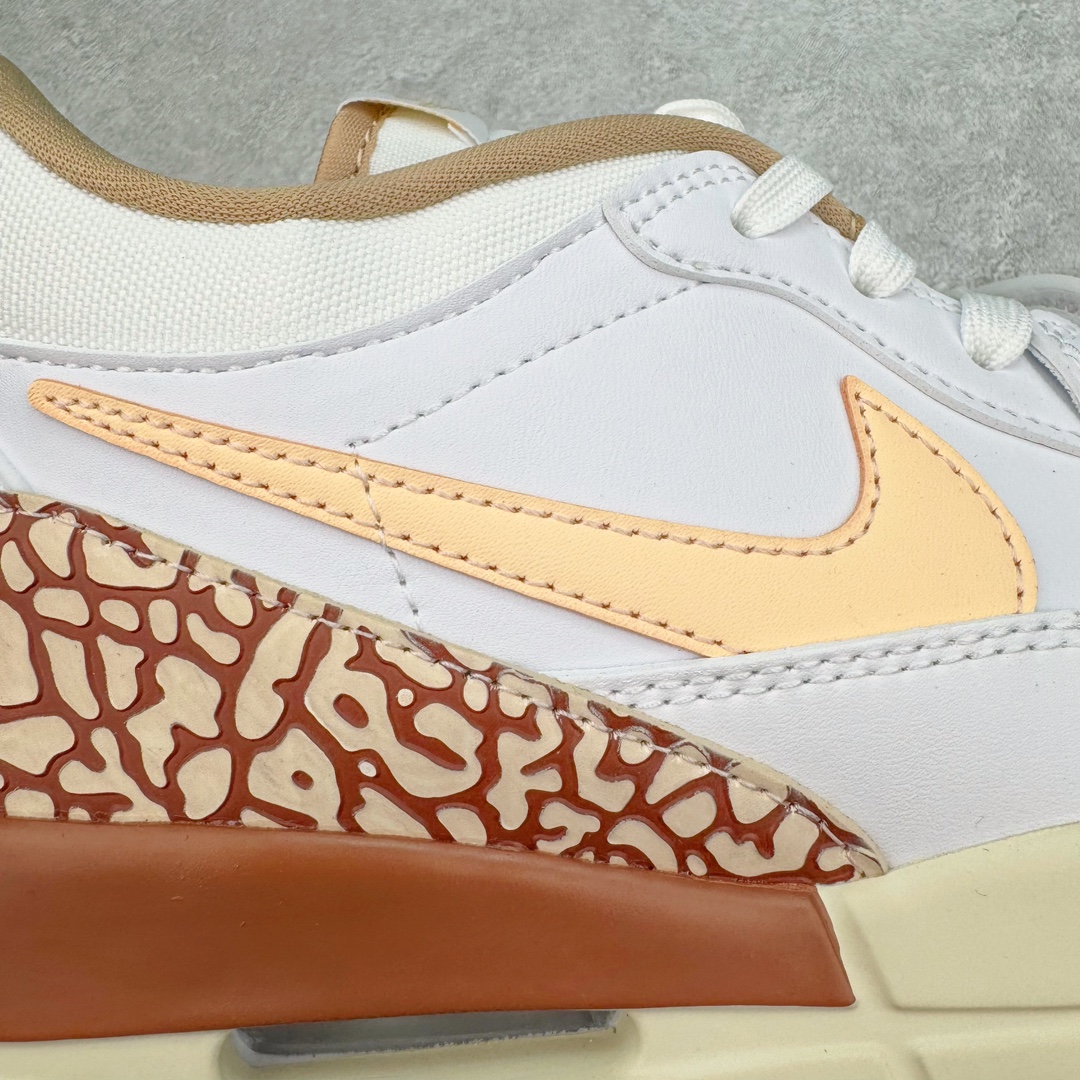 图片[15]-＃PB Air Jordan Legacy AJ312 Low 低帮复古篮球鞋 白棕 FQ7827-100 市场最强独一档产物 全套原纸板楦头开发 原厂大底磨具加持立体防滑纹理 原档数据后跟TPU子母扣魔术贴 原装可视Air Sole气垫 原汁原味最完美的312代版型 唯一正确鞋头趴度弧度高度鞋身腰线 进口港宝加持 后跟自然饱满 全鞋荧光划线卡点 追求极致完美 每一双都是工艺品 多重QC质检 超越公司货的品控标准 实实在在的免检产品 鞋身采用了皮革材质打造 横跨鞋面的魔术贴十分吸睛 侧面的Swoosh Logo的一部分被鞋面遮挡了一部分 颇具玩味 魔术贴上标有NK标识 而鞋舌上是Jordan的经典红色飞翼Logo 后跟和鞋底均采用了AJ3的设计 后跟上同样也使用了经典的爆裂纹图案 尺码：36 36.5 37.5 38 38.5 39 40 40.5 41 42 42.5 43 44 44.5 45 46 47.5-选品中心