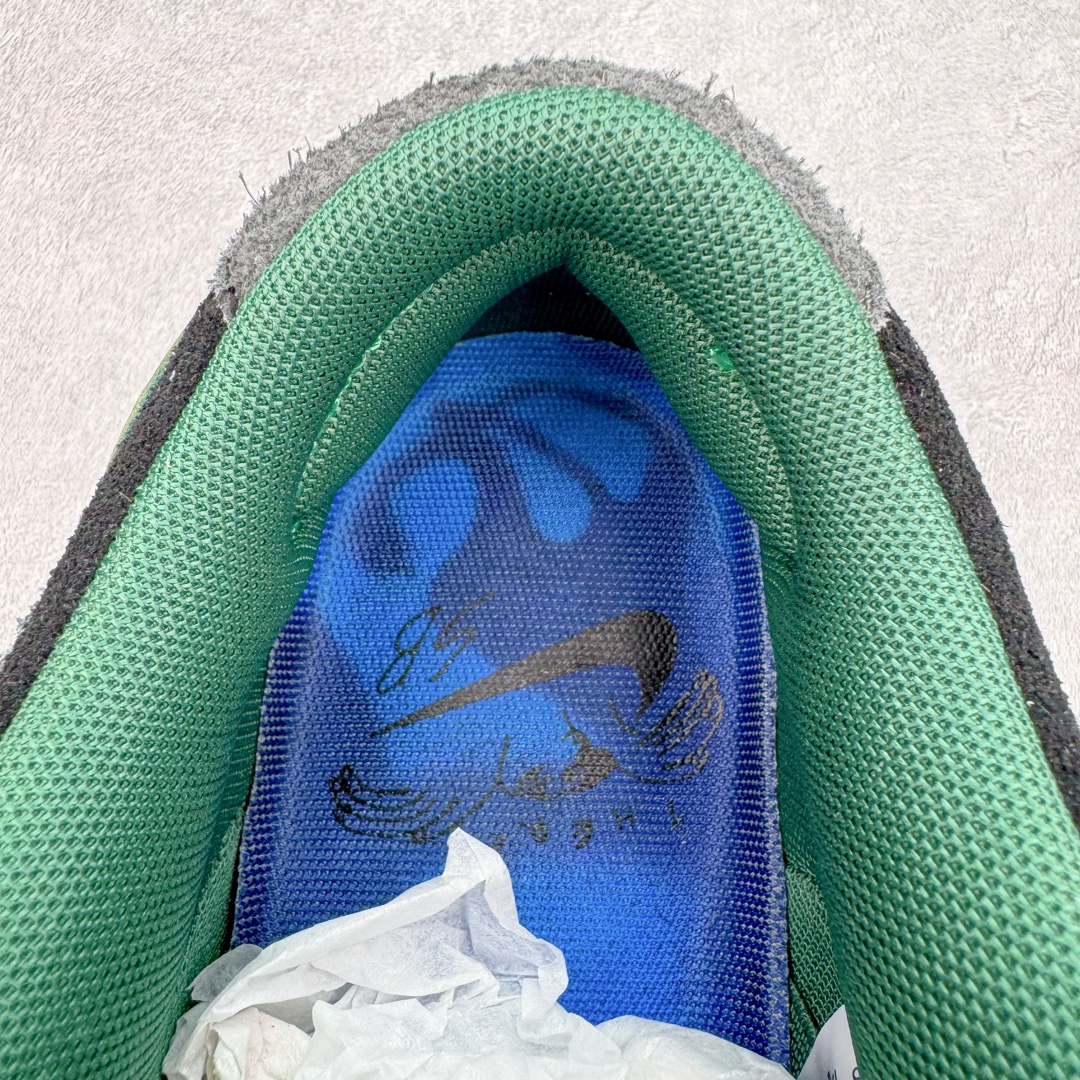 图片[16]-＃S2纯原 There Skateboards x NK SB Dunk Low 联名黑绿水鬼 HF7743-0010独家原厂航空铝磨具打磨大底 鞋头坡度极致还原 原盒原配 圈内天花板工艺 原厂冲刀 超高清洁度 全鞋零毛边皮料切割 全套原楦原模倾力打造完美版型 采用原厂百宏鞋带以及原厂百宏织唛舌标 内标可供原厂几率过验 原厂中底布黄色点胶 原厂中底布拉帮走线遵循公司‼️尺码：36 36.5 37.5 38 38.5 39 40 40.5 41 42 42.5 43 44 44.5 45 46 47.5-选品中心