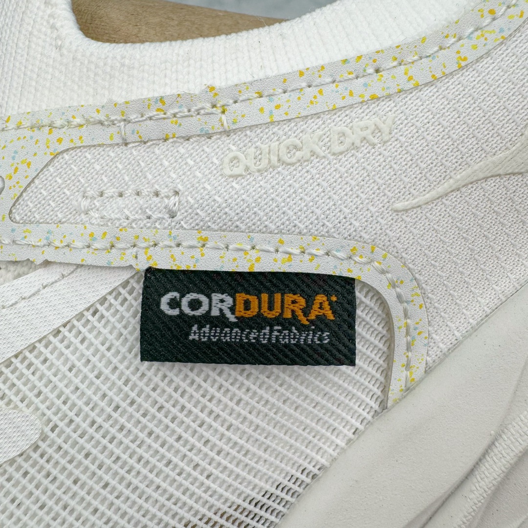 图片[12]-＃HK纯原 Hoka One One Hopara Sandals 霍帕拉系列水路两用溯溪涉水休闲户外露营凉鞋 作为先锋品牌的 HOKA ONE ONE总是以独特的方式 HOPARA是一款溯溪鞋 又名排水鞋 可长期用于涉水和溯溪 保护脚底和脚趾的安全和舒适 鞋面材料速干 透气 耐磨 鞋底防滑 耐磨 抓地能力强 出于安全考虑 设计要求较高-涉水溯溪过程中 水 泥沙 可以直接从鞋内大孔排出 细纹鞋底使在岩石上抓地能力强 避免打滑 而上路后 鞋面具有快干透气等优点 尺码：36 36.5 37.5 38 39 40 40.5 41 42 42.5 43 44 45-选品中心