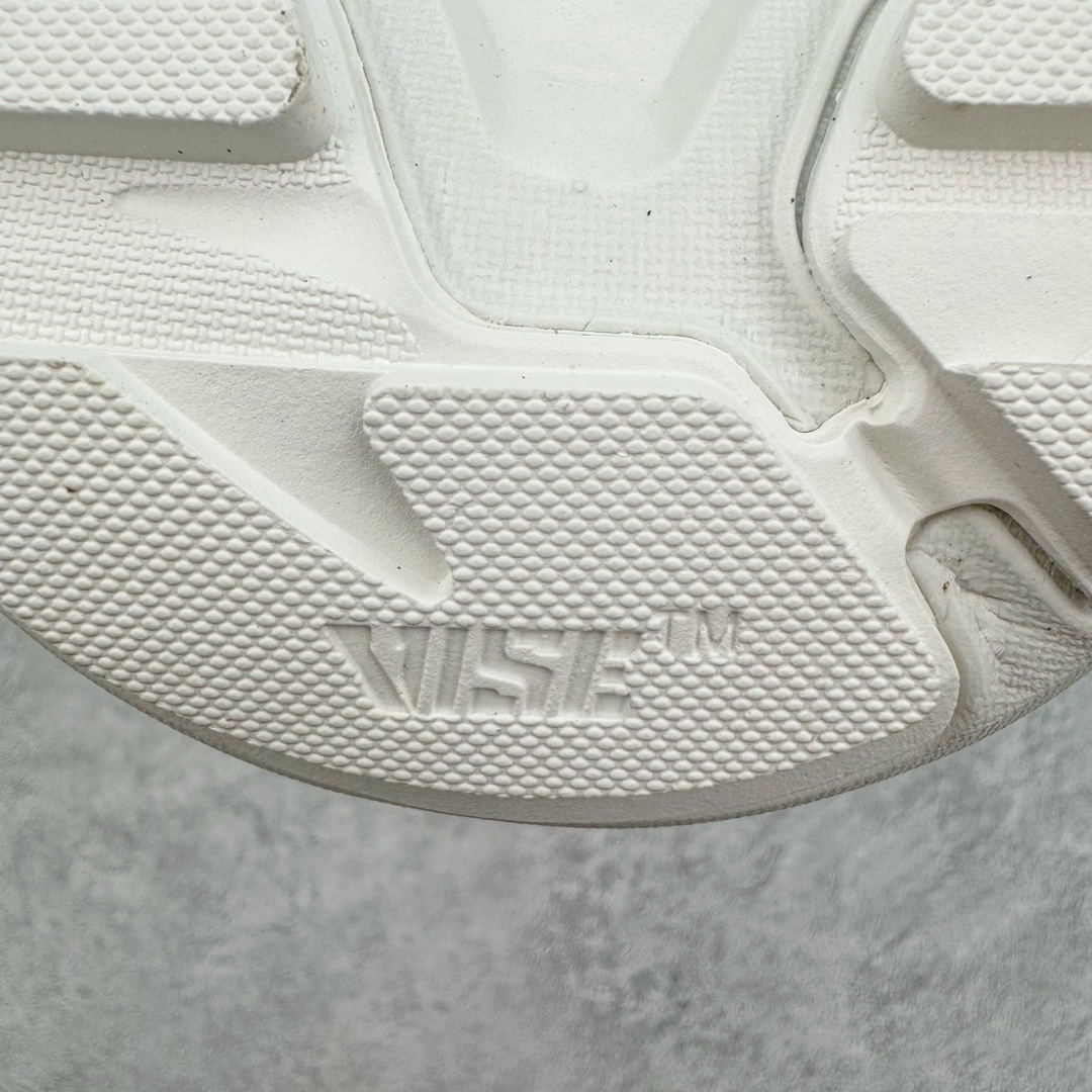 图片[19]-＃HK纯原 Hoka One One Hopara Sandals 霍帕拉系列水路两用溯溪涉水休闲户外露营凉鞋 作为先锋品牌的 HOKA ONE ONE总是以独特的方式 HOPARA是一款溯溪鞋 又名排水鞋 可长期用于涉水和溯溪 保护脚底和脚趾的安全和舒适 鞋面材料速干 透气 耐磨 鞋底防滑 耐磨 抓地能力强 出于安全考虑 设计要求较高-涉水溯溪过程中 水 泥沙 可以直接从鞋内大孔排出 细纹鞋底使在岩石上抓地能力强 避免打滑 而上路后 鞋面具有快干透气等优点 尺码：36 36.5 37.5 38 39 40 40.5 41 42 42.5 43 44 45-选品中心