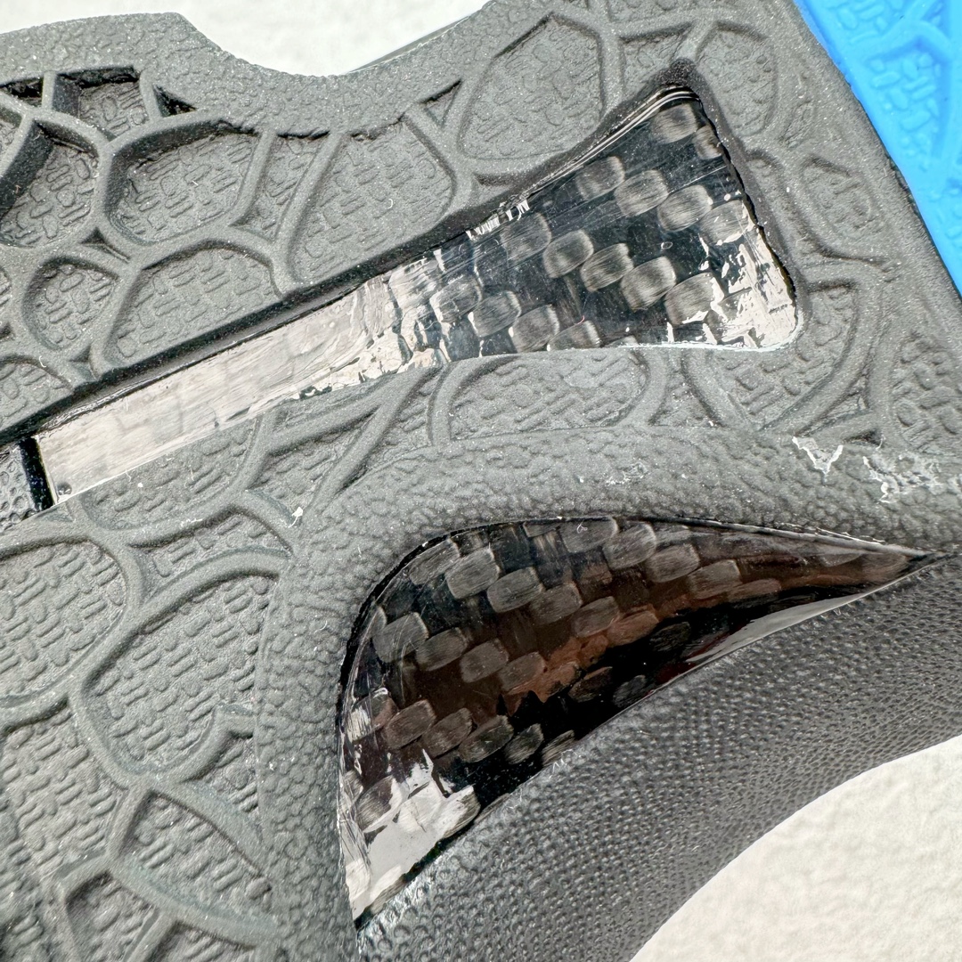 图片[14]-＃GX纯原 NK Zoom Kobe 6 Protro 科比六代黑蓝黑暗骑士 429659-016 完美复刻公司货 前掌超大Zoom Turbo气垫 后掌EVA缓震 真正的原汁原味 还原ZP脚感 全身鞋材卡料色独家定制 唯一正确喷漆工艺Swoosh 正确凹凸蛇鳞工艺 正确鞋面渐变效果 内全置真动飞态线 独立原厂模具 最大尺码达到48.5码 首批不拼图大几率过验 亲测已过 支持各种高强度实战 无需担心 上脚价 补货周期极长 脚宽建议买大半码 科比系列前掌偏窄 不影响二次销售 支持七天无理由退换 尺码：40 40.5 41 42 42.5 43 44 44.5 45 45.5 46 47.5 48.5 49.6 50.5-选品中心