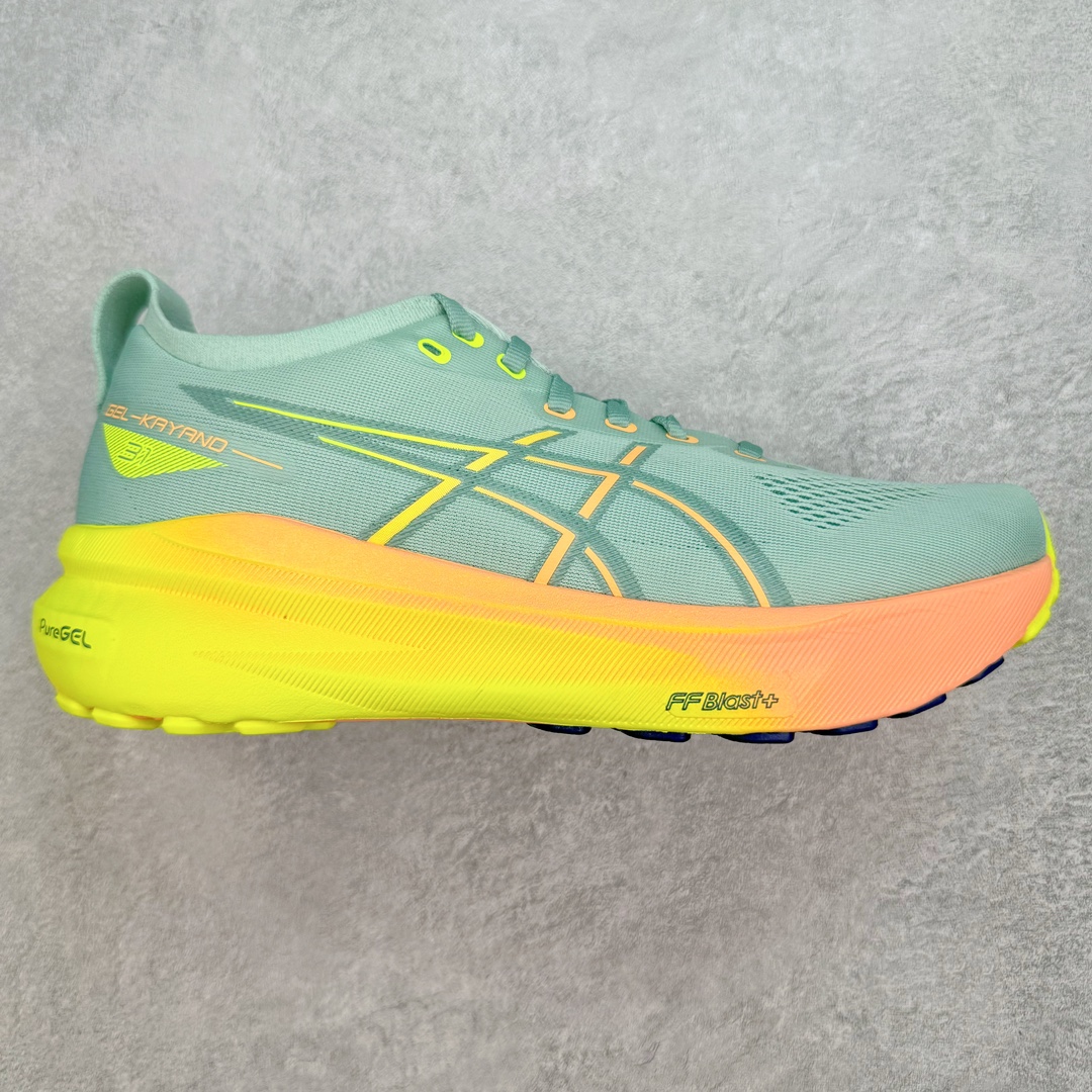 💰200 ＃HK纯原 Asics Gel-Kayano 31 亚瑟士卡亚诺31代低帮专业有氧超轻量休闲运动全能慢跑鞋 全球知名运动品牌ASICS正式推出新款GEL-KAYANO 31跑鞋 旨在通过全新稳定结构以提升产品可适性 满足跑者的足部稳定需求 让每一位跑者从起跑到结束都能够感受到焕然一新的稳定性与舒适性 从而帮助更多人找到身心平衡 获得自在舒适的健康生活方式 秉持着ASICS亚瑟士的设计哲学 全新一代GEL-KAYANO 31应运而生 为进一步升级产品的稳定性 GEL-KAYANO 31采用了全新4D引导系统 通过内侧稳定装置提升可适性 满足足部稳定需求 帮助足弓迅速返回到平衡位置 作为基于生物力学研究打造的全新稳定结构 4D引导系统不仅提升了跑鞋对双脚的支撑性 它还将人体不同的运动状态纳入设计考量 帮助跑者在多种跑动强度下获得充足的稳定性和理想的舒适度 尺码：36 37 37.5 38 39.5 40 40.5 41.5 42 42.5 43.5 44 44.5 45 编码：by2936070-运动鞋