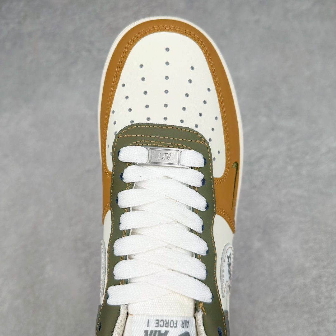 图片[4]-NK Air Force 1´07 Low 空军一号低帮百搭休闲运动板鞋 DB3301-110 柔软、弹性十足的缓震性能和出色的中底设计 横跨复古与现代的外型结合 造就出风靡全球 三十多年的Force 1 直到今天还深受青睐 尺码：36 36.5 37.5 38 38.5 39 40 40.5 41 42 42.5 43 44 44.5 45-选品中心