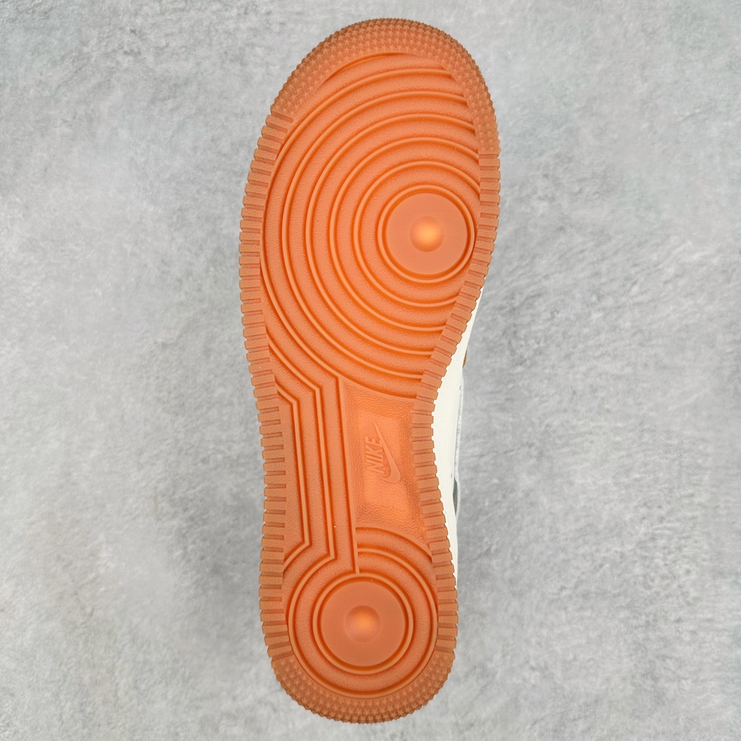 图片[9]-NK Air Force 1´07 Low 空军一号低帮百搭休闲运动板鞋 DB3301-110 柔软、弹性十足的缓震性能和出色的中底设计 横跨复古与现代的外型结合 造就出风靡全球 三十多年的Force 1 直到今天还深受青睐 尺码：36 36.5 37.5 38 38.5 39 40 40.5 41 42 42.5 43 44 44.5 45-选品中心