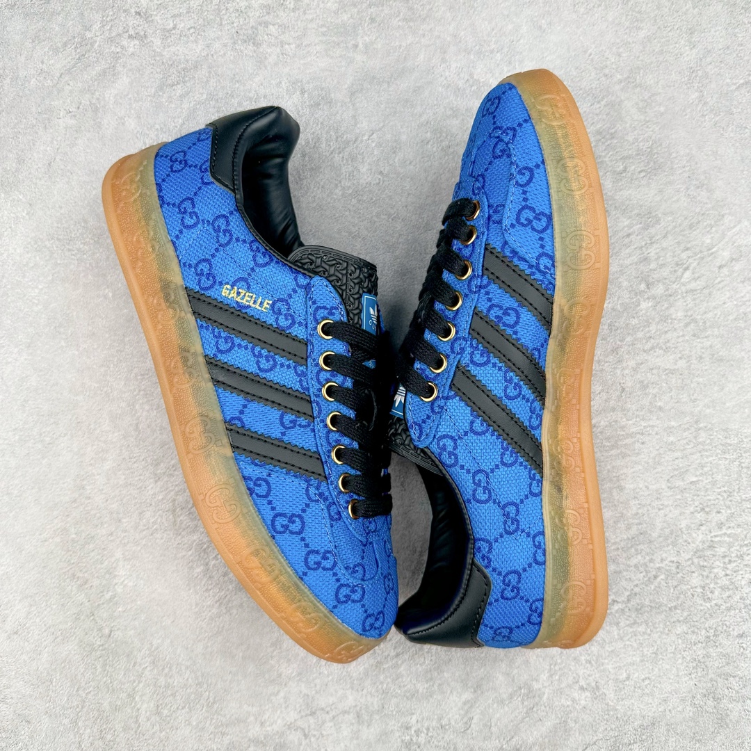 图片[3]-💰140 古驰Gucci x  AD Originals Gazelle\”Esquisite Gucci\”联名羚羊系列低帮复古百搭休闲运动板鞋 双方以 Originals GAZELLE 以为蓝本，保留鞋身三线的同时，通过帆布、麂皮、仿蛇纹理和 Gucci Logo 元素等配色，释放出出多样的可塑性。大底方面则在后跟特别刻印有 Gucci 字样，彰显联名身份。SIZE：36 36.5 37 38 38.5 39 40 40.5 41 42 42.5 43 44  编码：Fby2936010-运动鞋