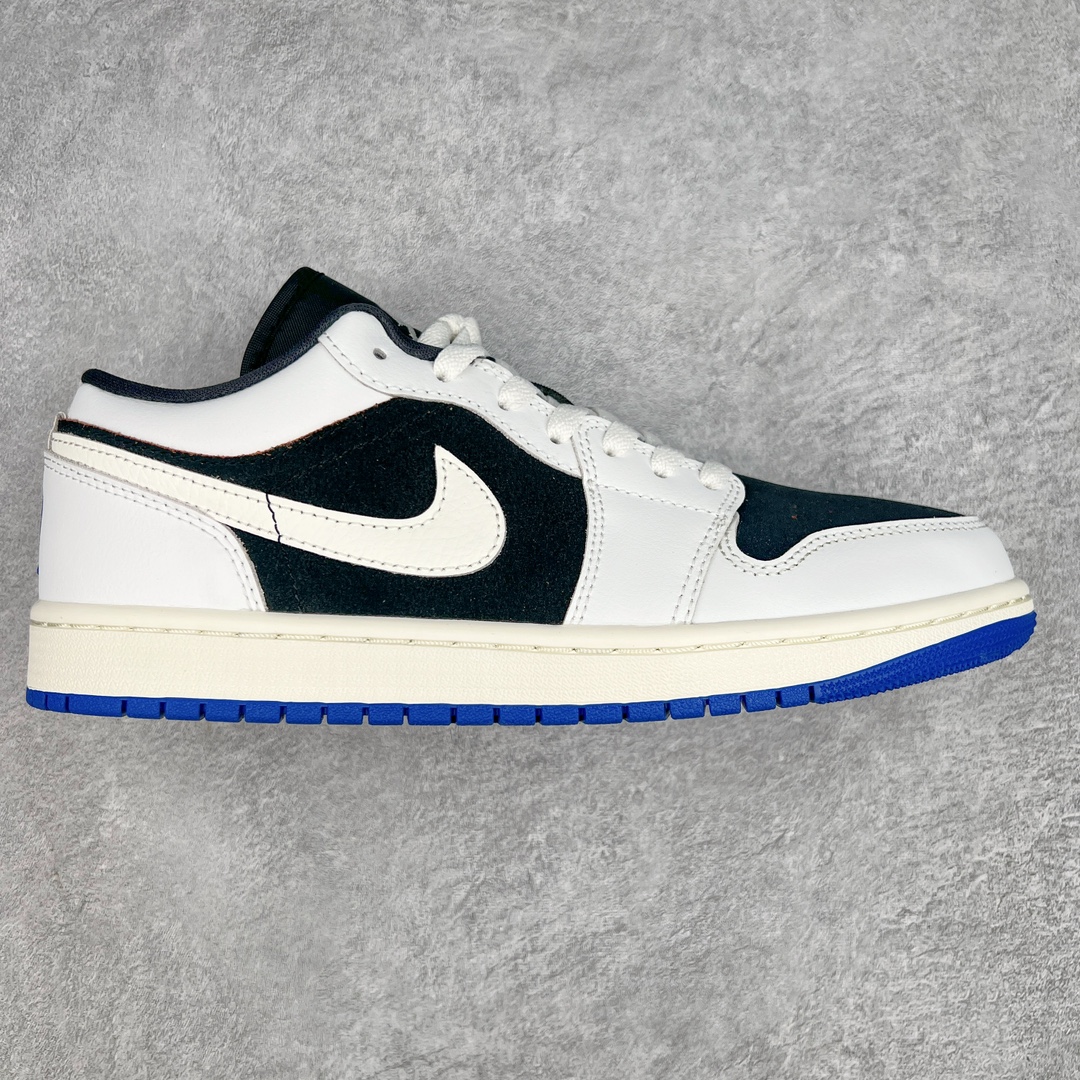 💰190 ＃DT纯原 Air Jordan AJ1 Low 低帮 街球黑白 HQ0764-001 终端优势供应 市面中低帮最具代表性版本没有之一 口碑大厂出品 品控大底版型不断改良更新 全套原纸板楦头开发 确保原汁原味 完美呈现版型 完美零毛边处理 原厂内置全掌气垫 价格定位良心 平台专用代工流水线出品 一眼公司既视感 拿到手的一瞬间就与众不同 碾压市面所有版本 全部原鞋开发 每一个配色都会采购原鞋确认细节 打破市面看图做货无好货之说 尺码：35.5 36 36.5 37.5 38 38.5 39 40 40.5 41 42 42.5 43 44 44.5 45 46 编码：by2936060-运动鞋